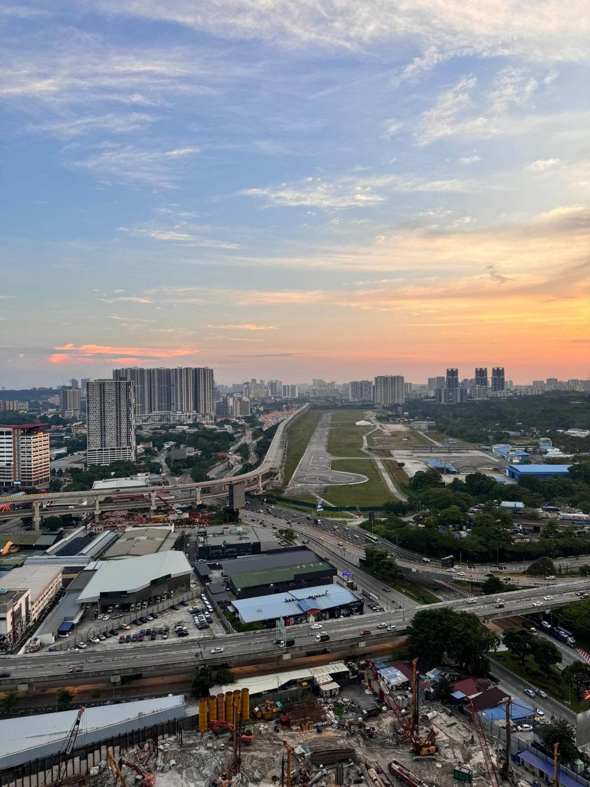 TRION kLCC BY ABM UNIQUE HOME