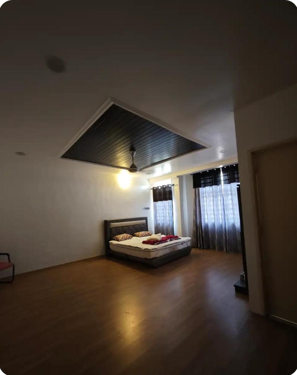 Shakira homestay