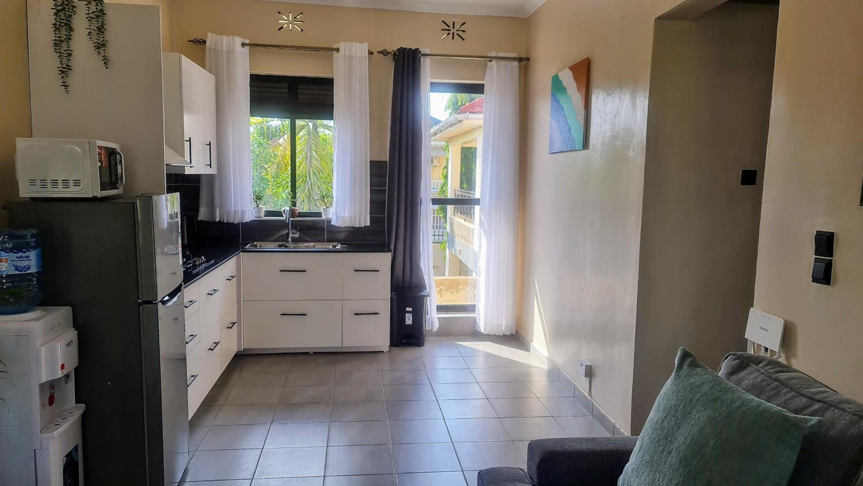 Suzzy 1,2,3,3 Bedrooms Apartments Millimani view 2