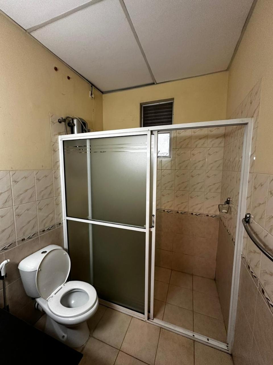 Victoria Suites