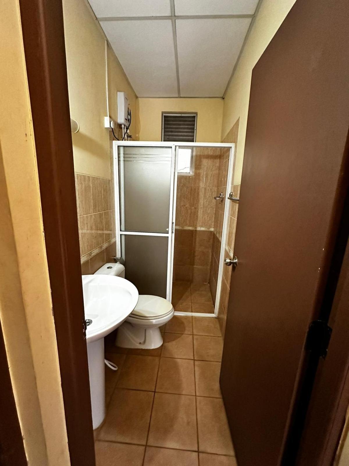 Victoria Suites