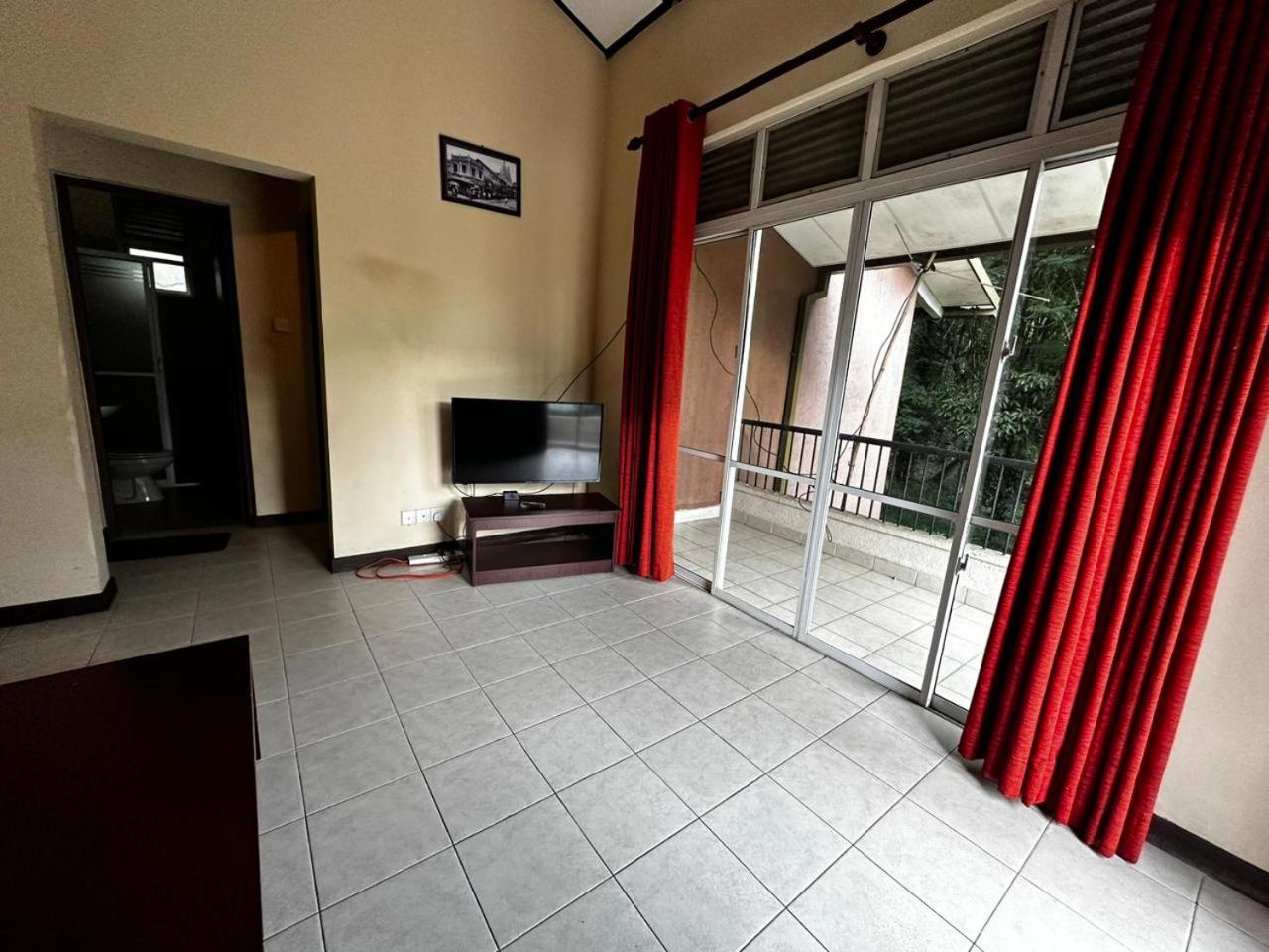 Victoria Suites