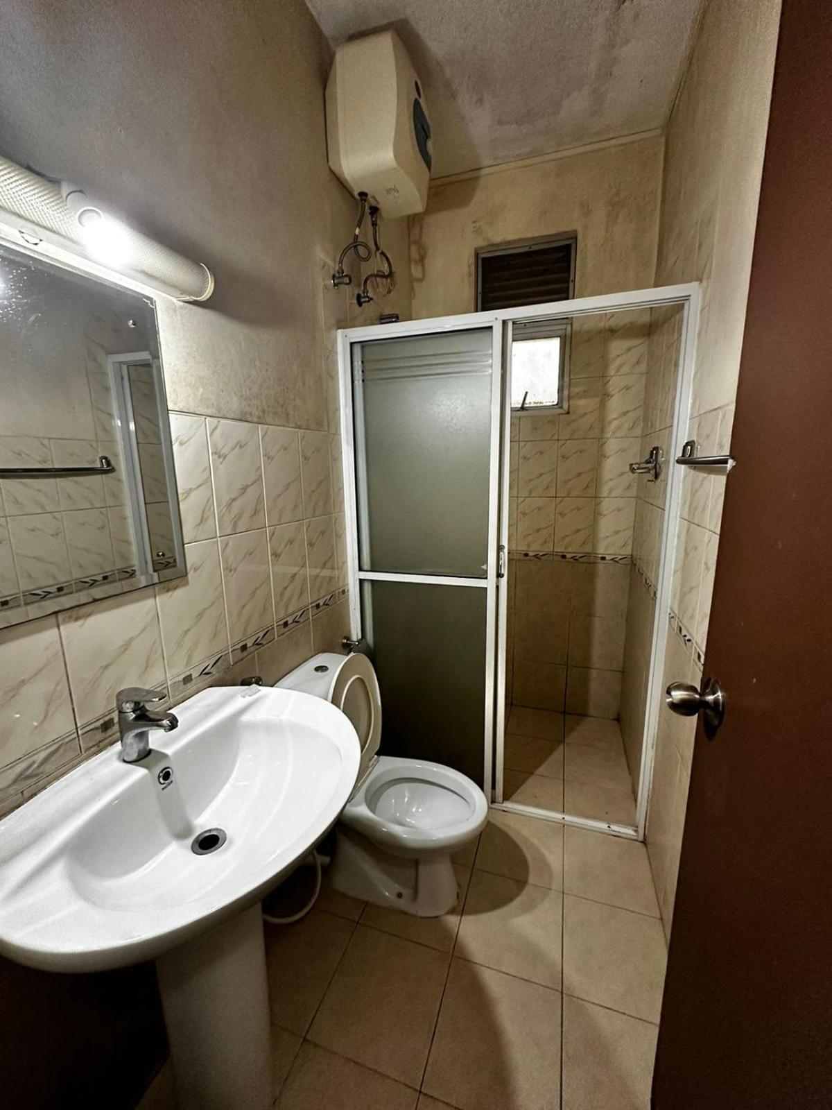Victoria Suites