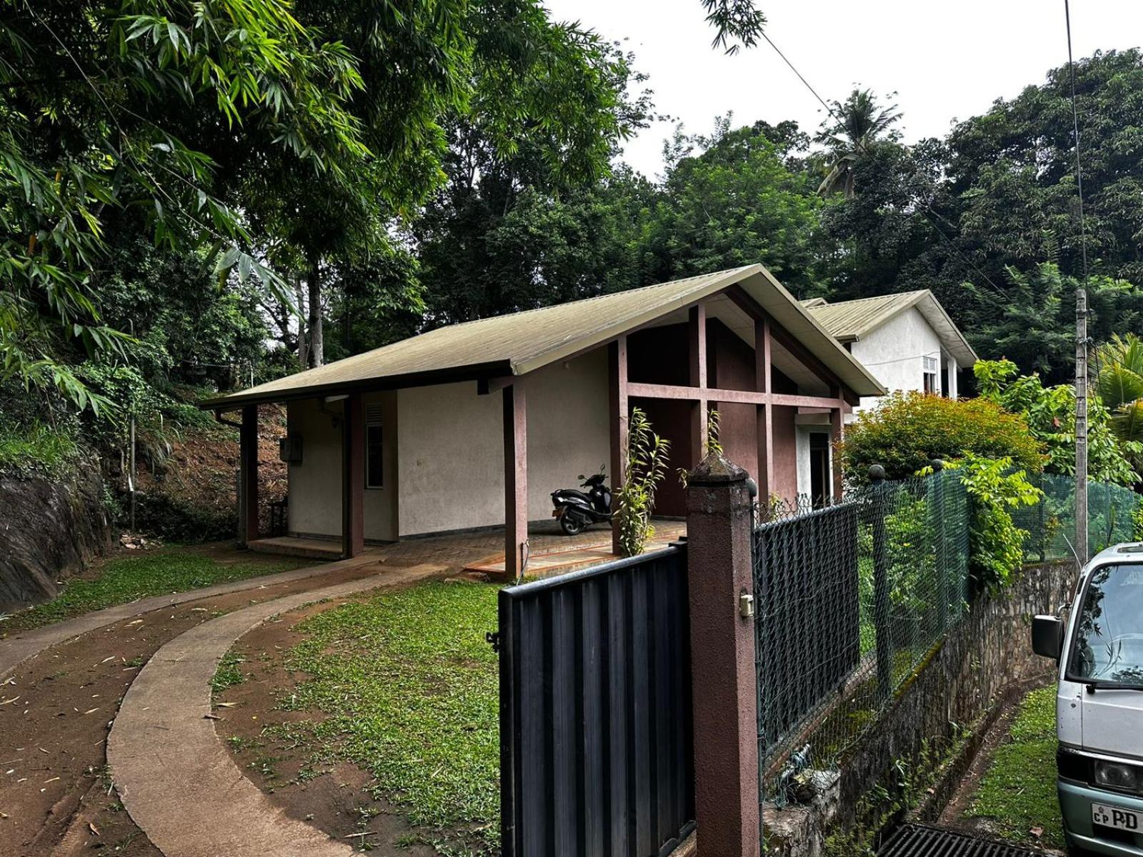 Victoria Suites