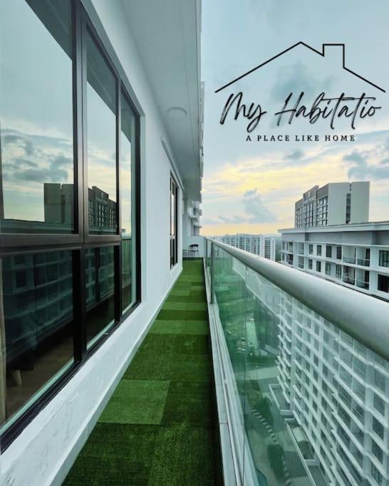 Huge Family Friendly 3BR Suite, PLATINO Service Apartment, Mins Walk to Paradigm Mall