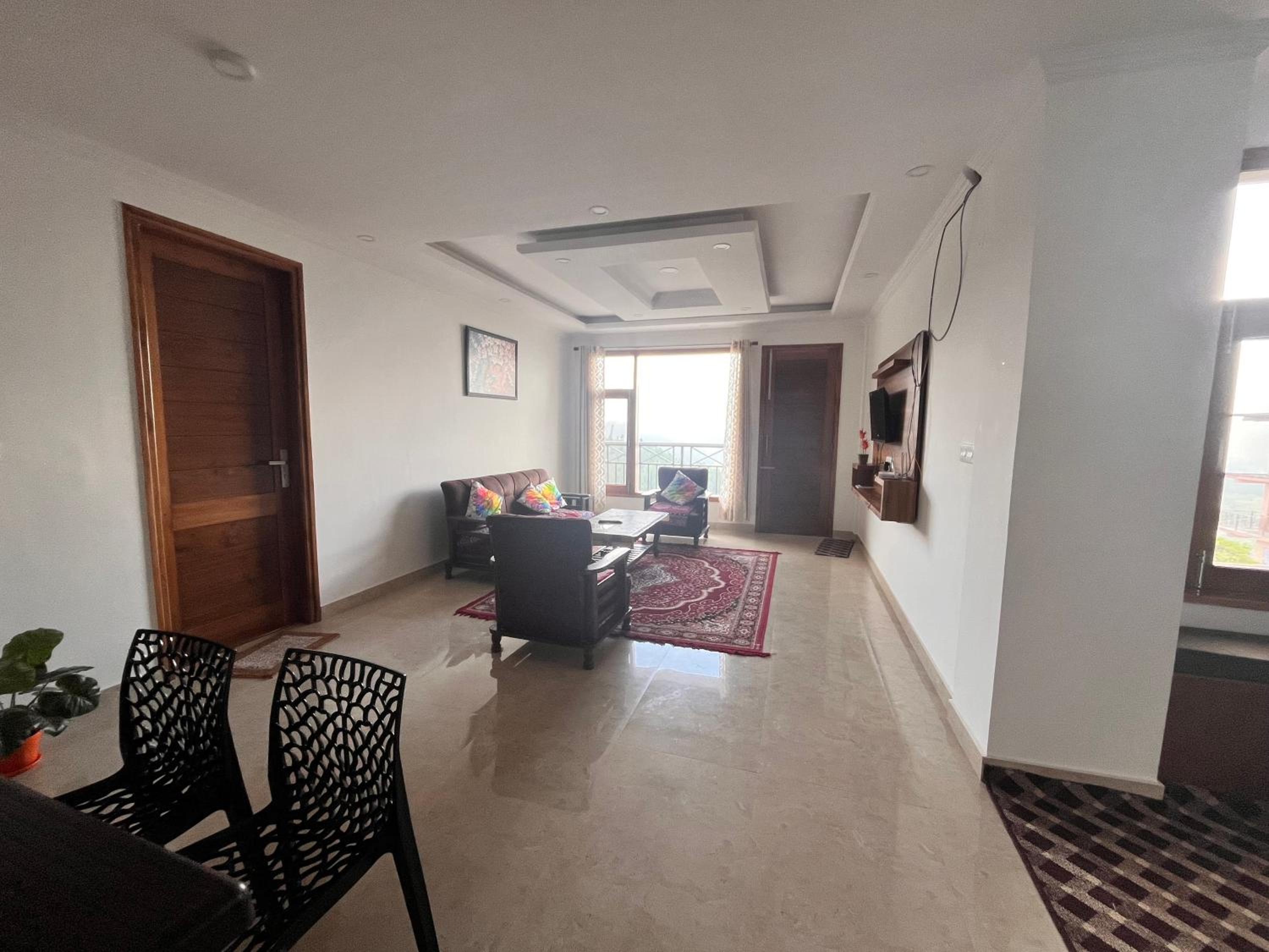 Baldeyan breeze Home Stay & Family suite apartments