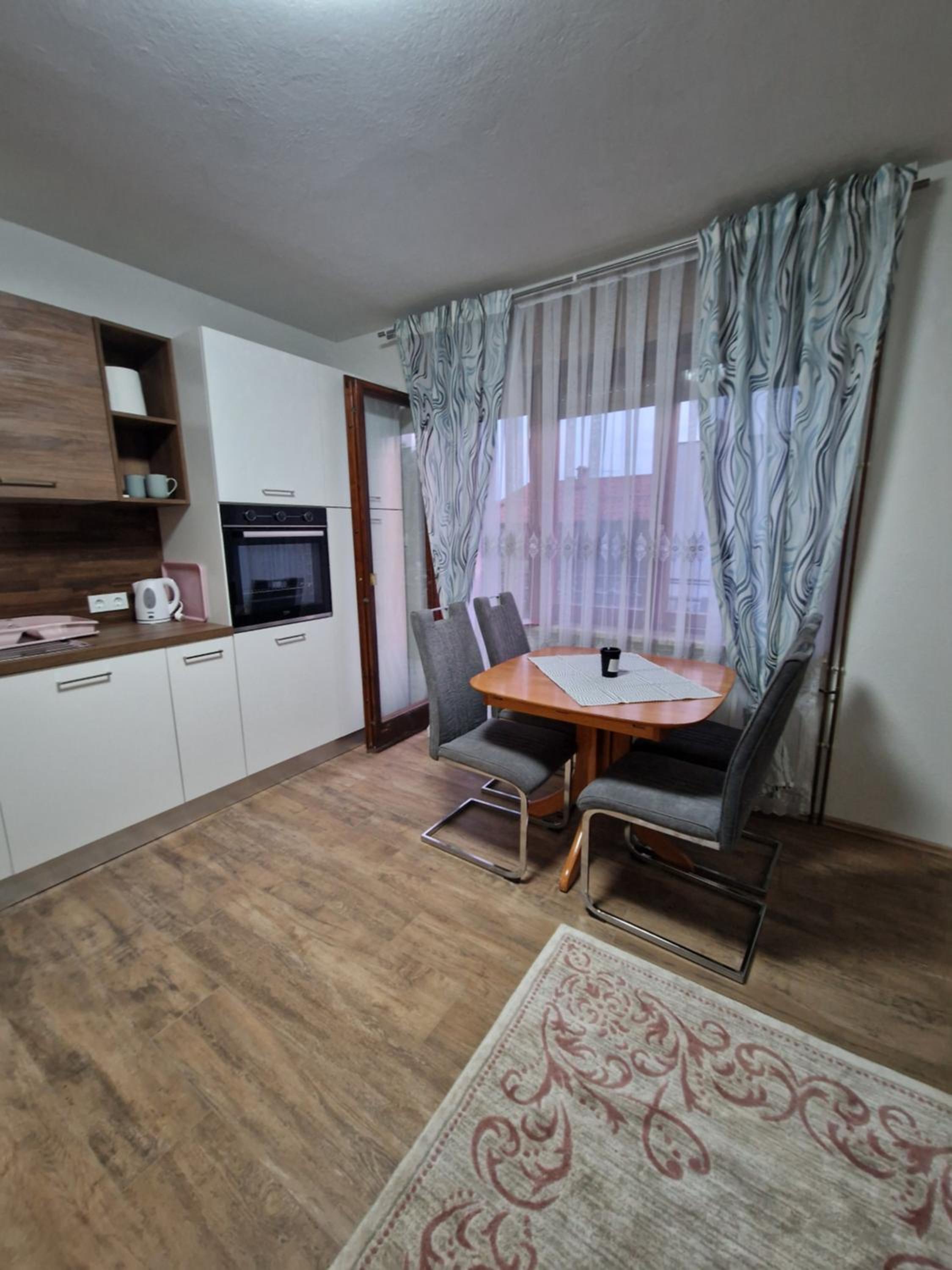apartma-sobe Lejla