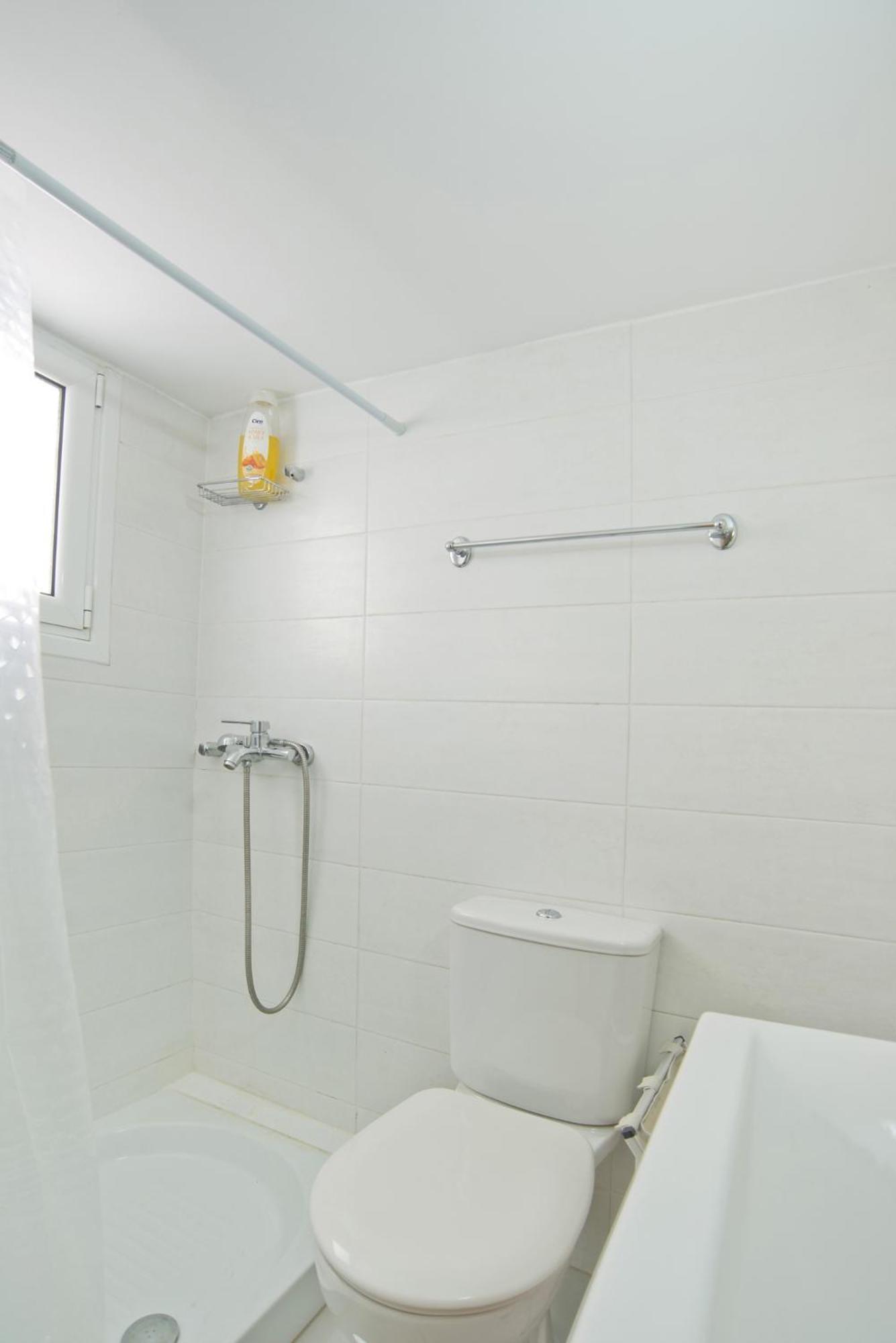 Cozy Pagrati Nest Near Athens Center, AC, Wifi photo 4