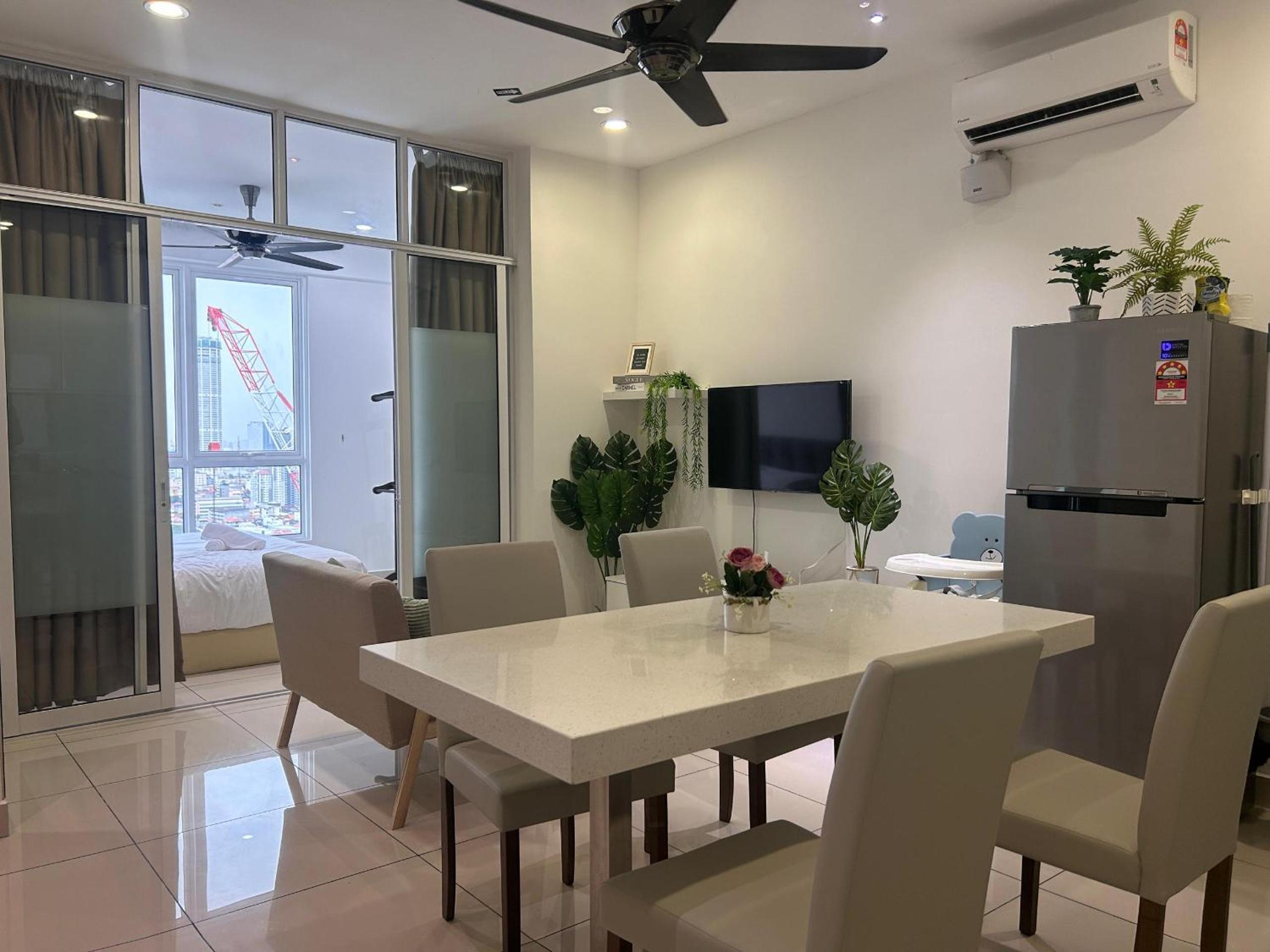 City View & Sea View Mansion One Gleneagles Gurney Komtar George Town by Cozy Cottage Haven photo 6