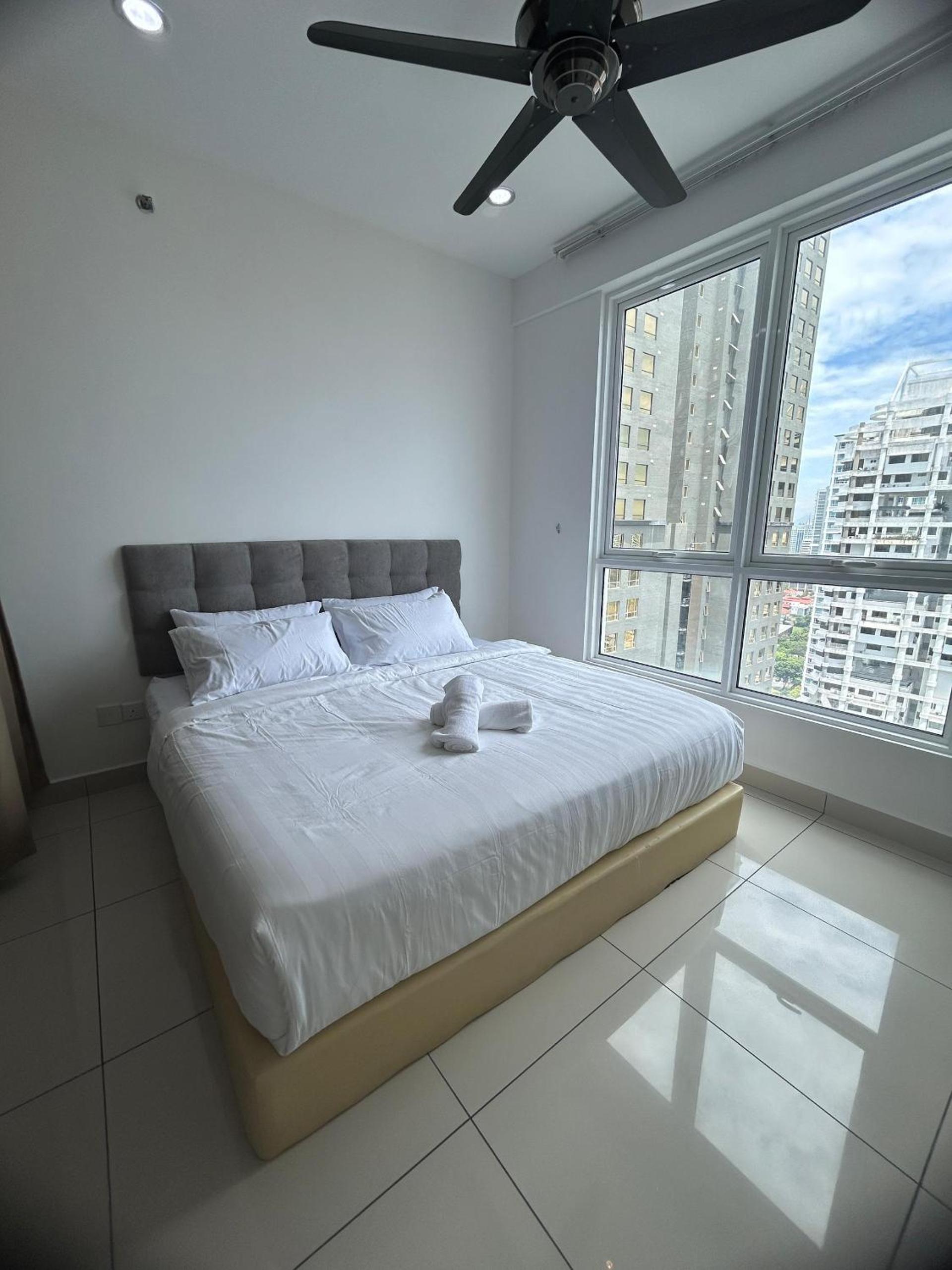 City View & Sea View Mansion One Gleneagles Gurney Komtar George Town by Cozy Cottage Haven photo 2