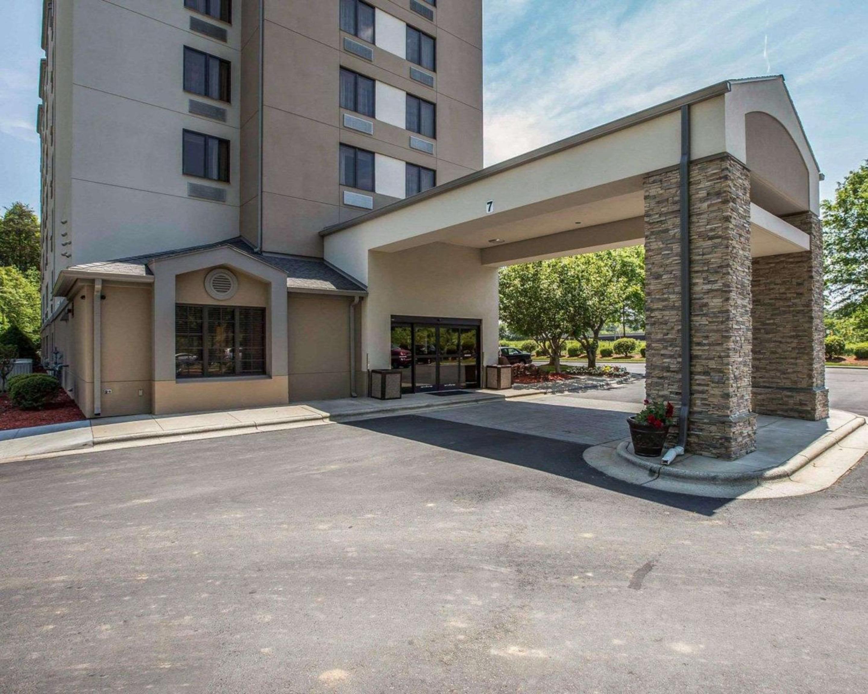 Sleep Inn Greensboro Airport view 3