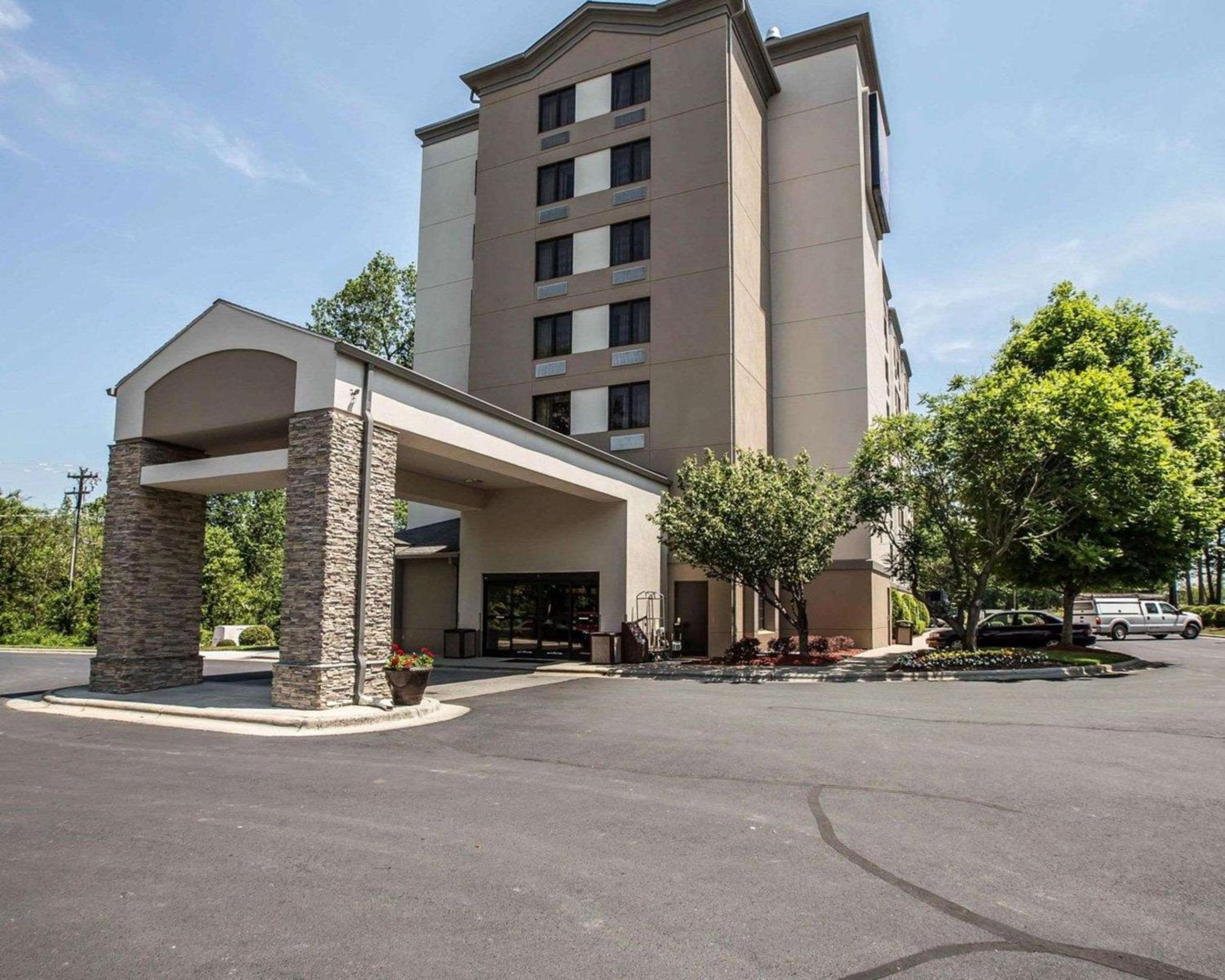 Sleep Inn Greensboro Airport view 4