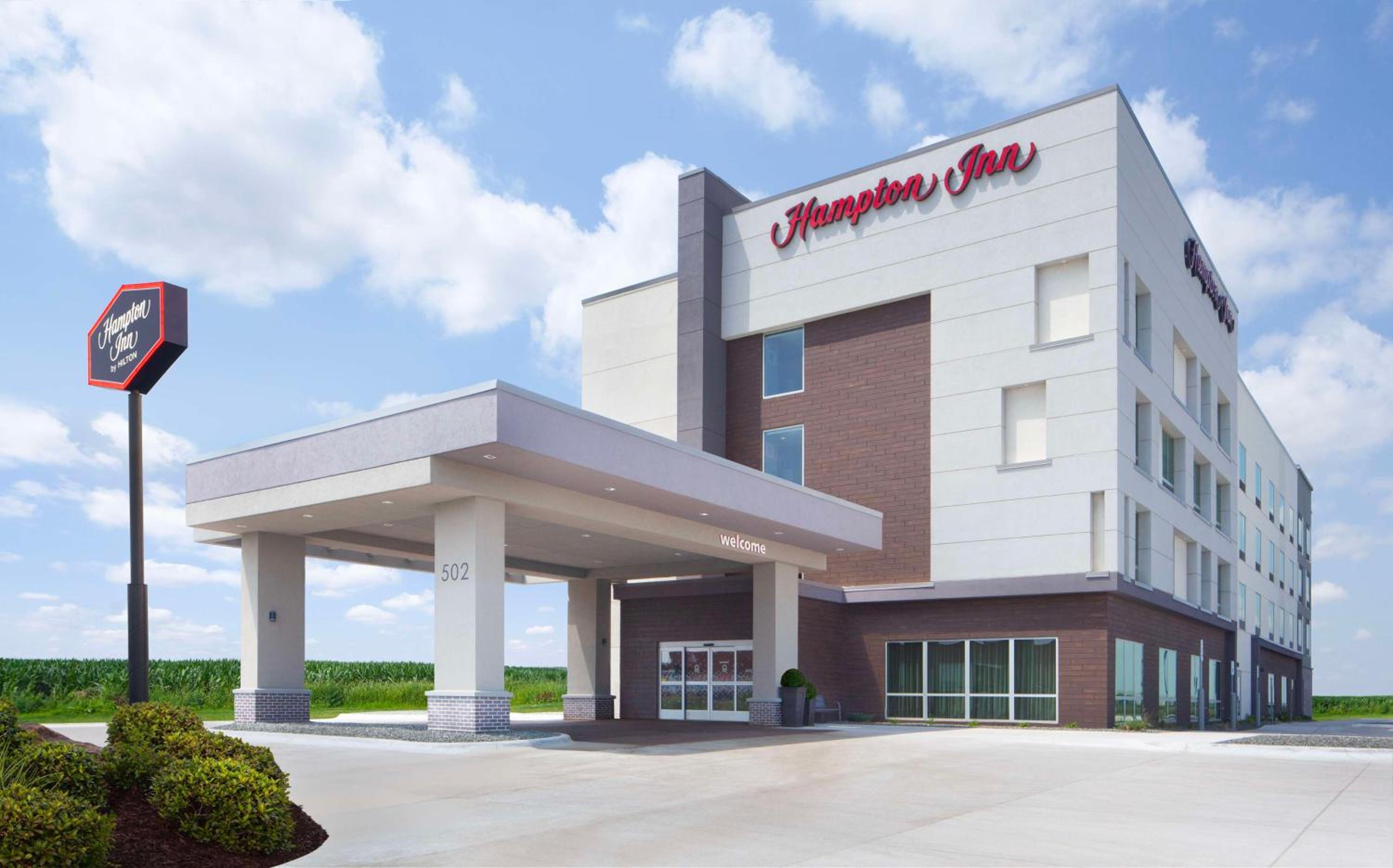 Hotel Hampton Inn Ogallala - Image 1