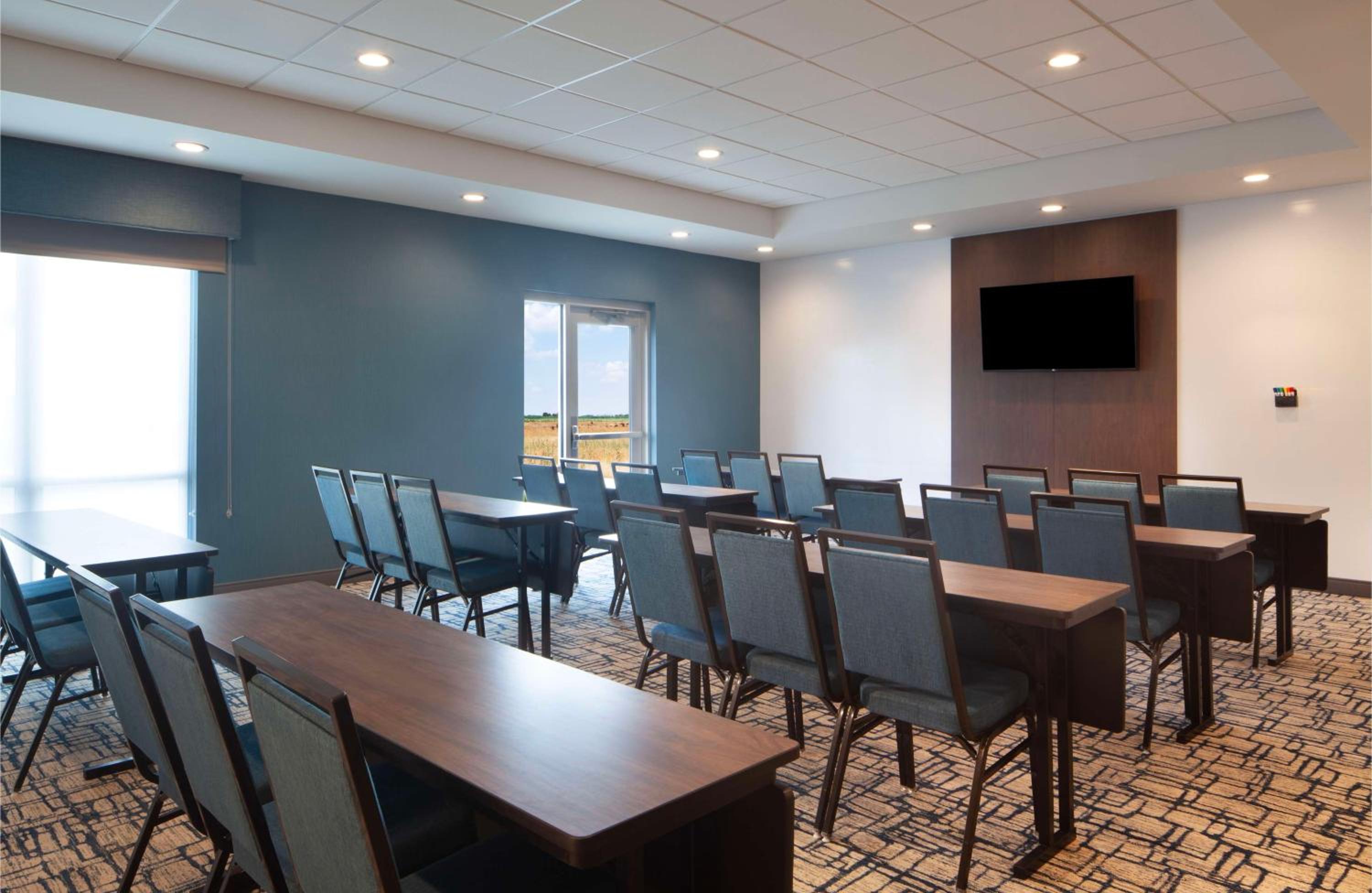 Ogallala Vacations - Hampton Inn Ogallala - Property Image 11
