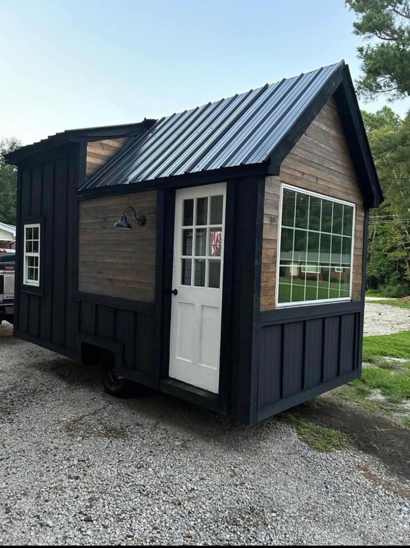 Na Akron Homes