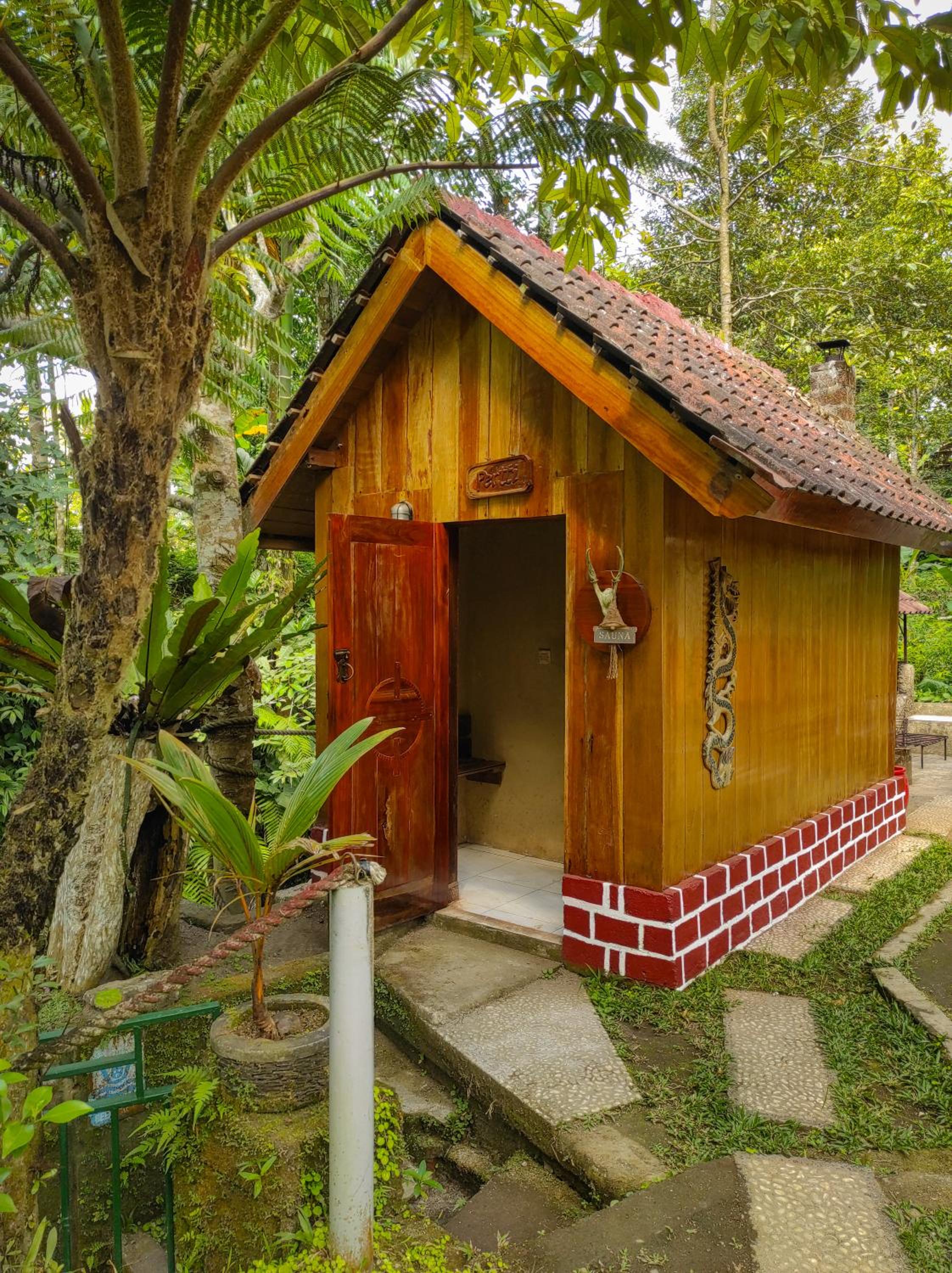Pondok Tio