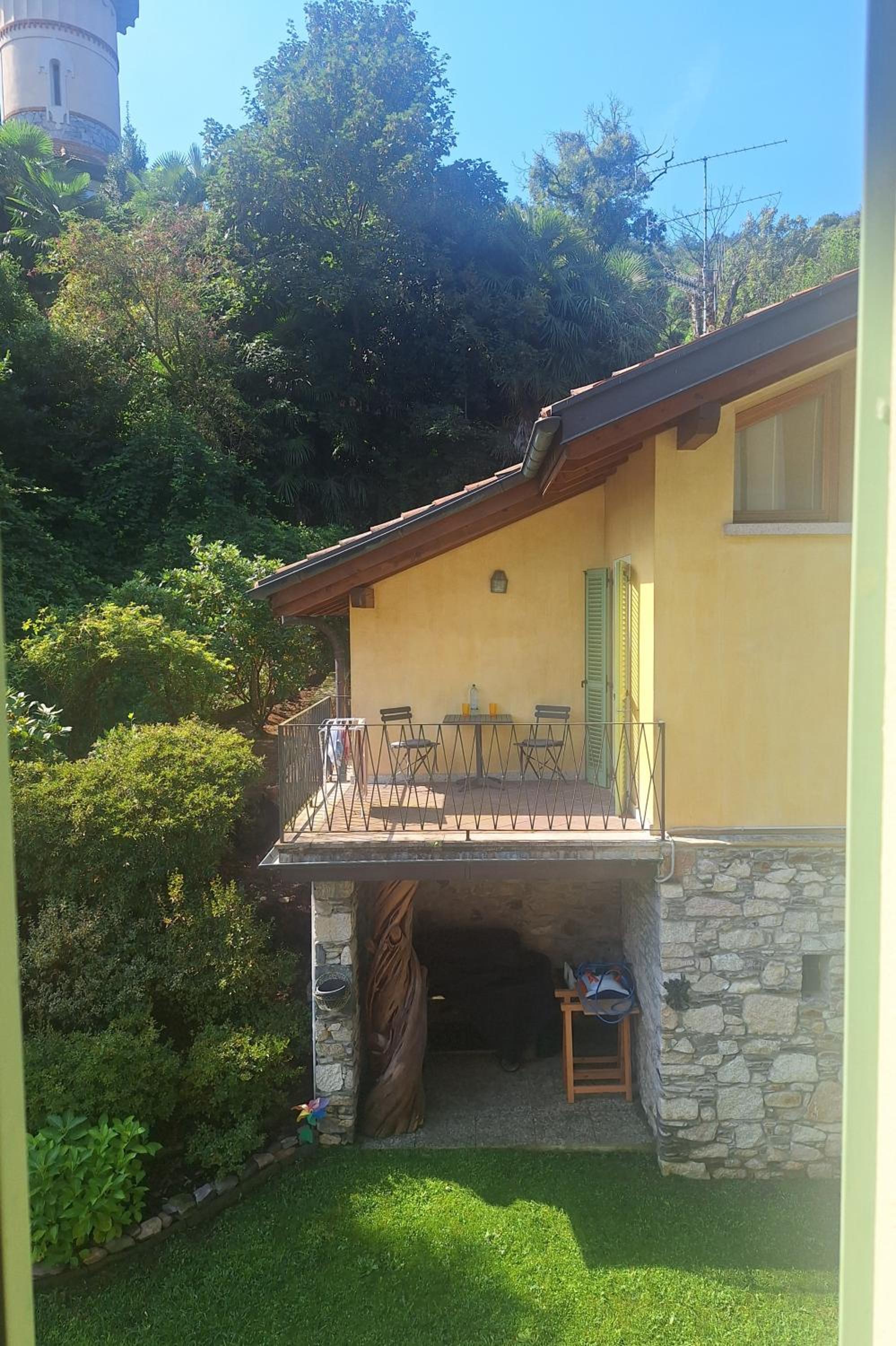 Photo 8