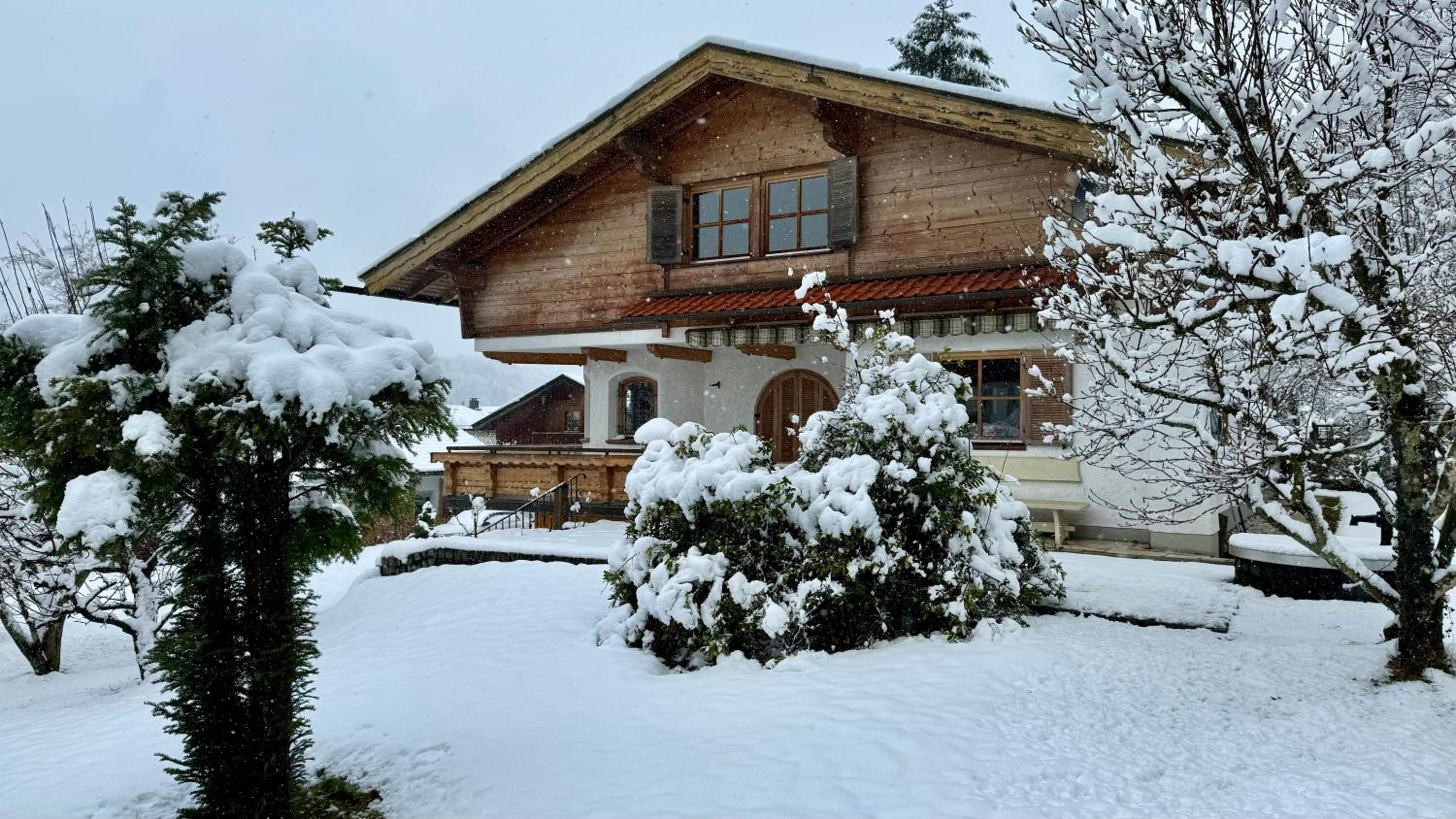 Romantisches Alpenchalet - mit Sauna und Kamin - ruhig und zentral