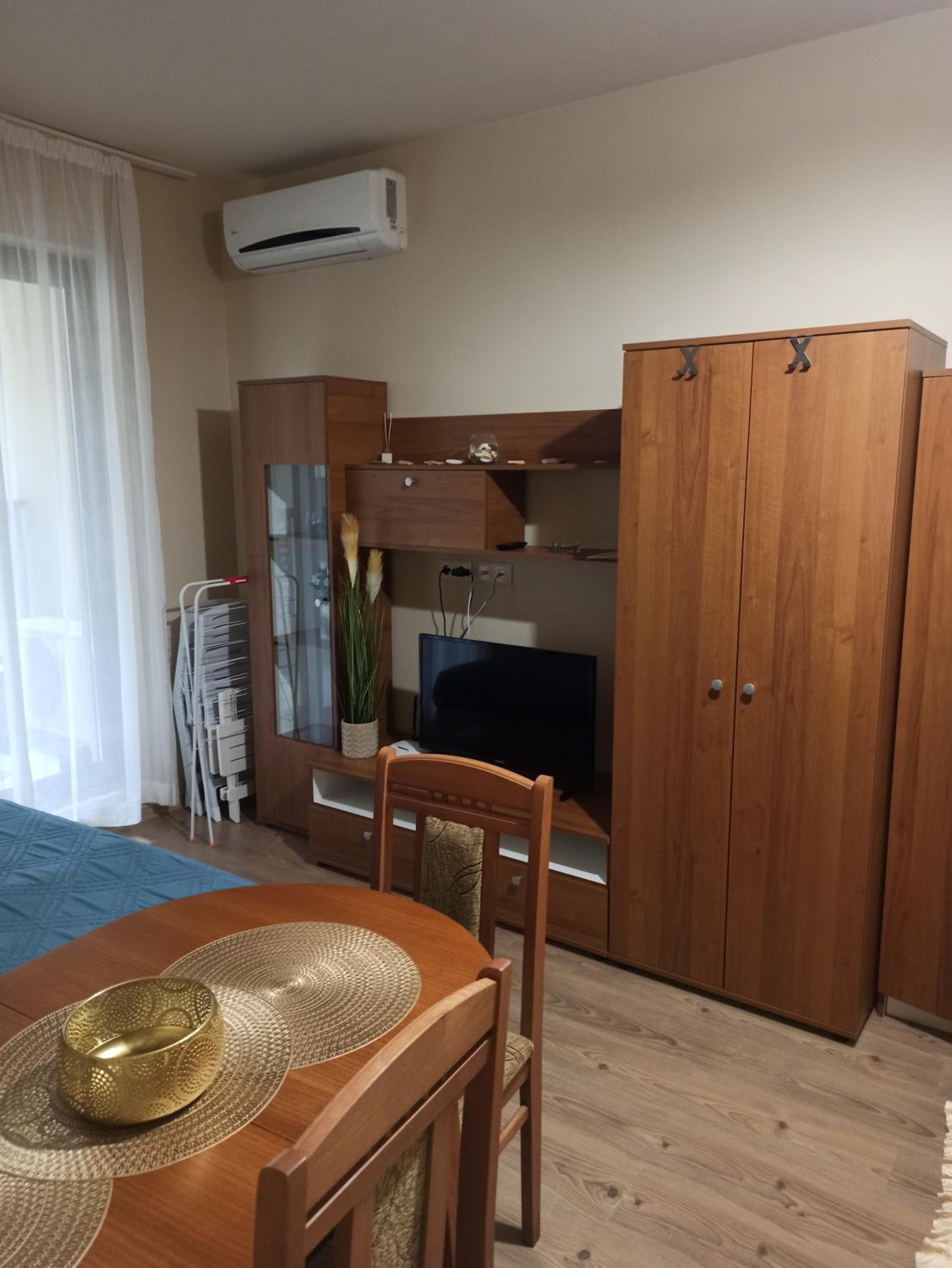 Argisht complex apart 208 Golden sands
