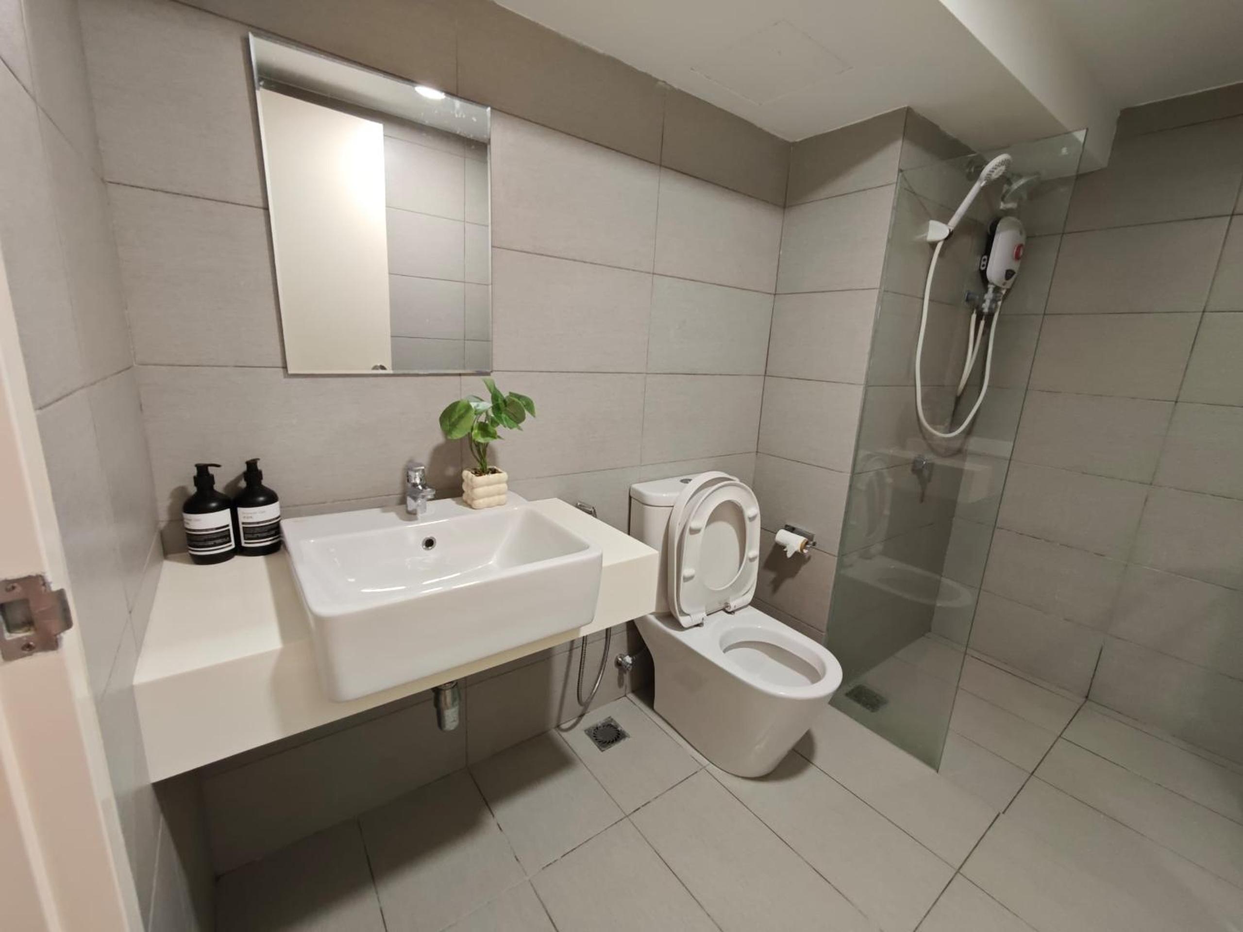 Urban Loft MRT Convenience KLCC Nearby in EKO CHERAS
