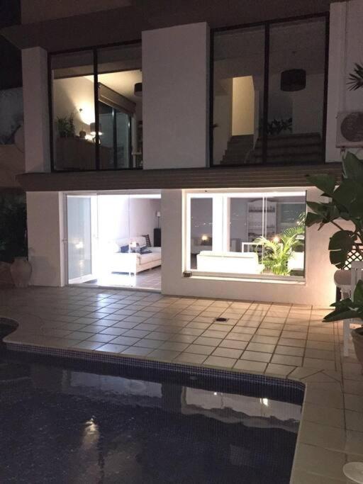Preciosa casa con piscina