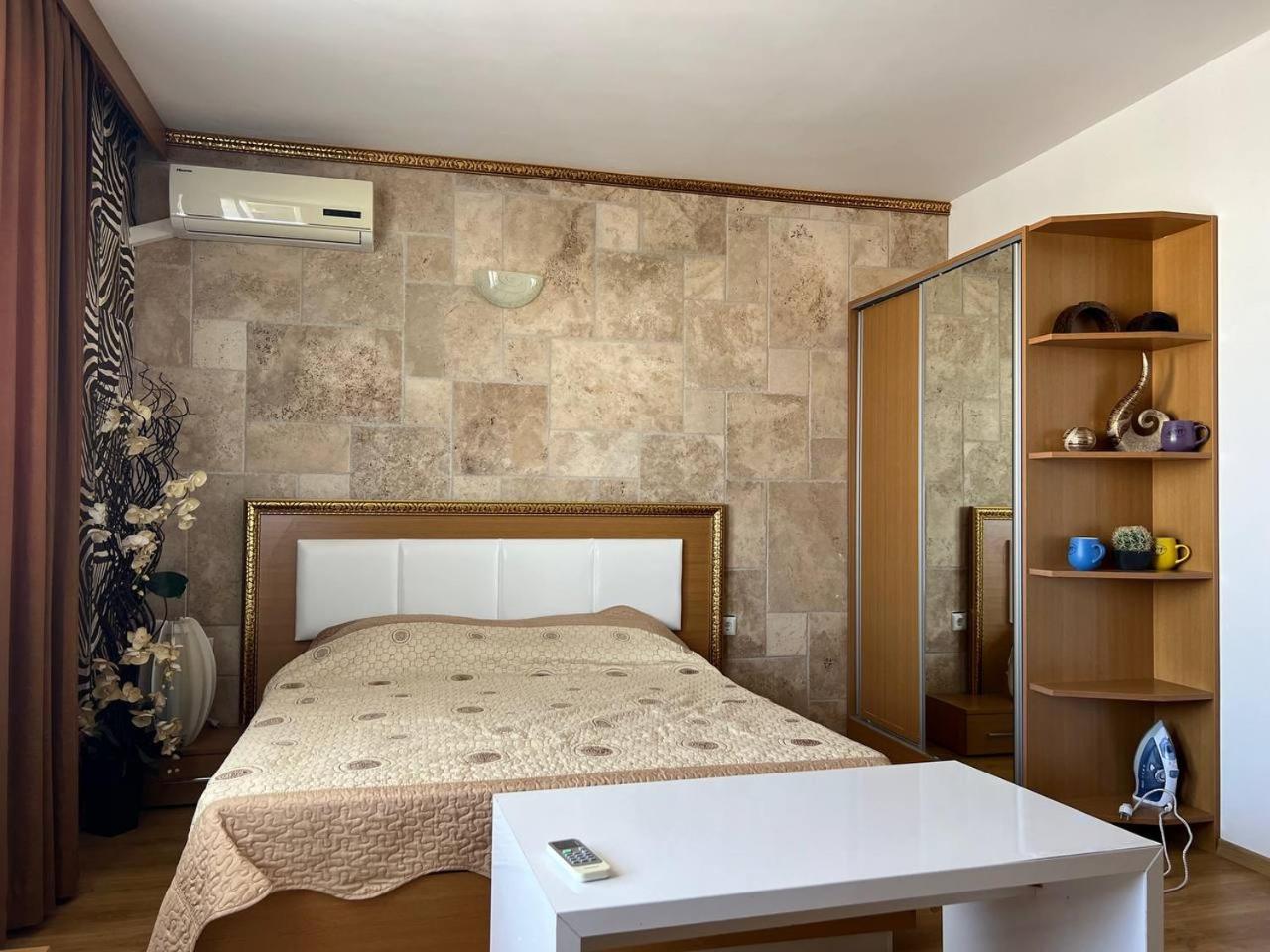Sweet Home Apartment