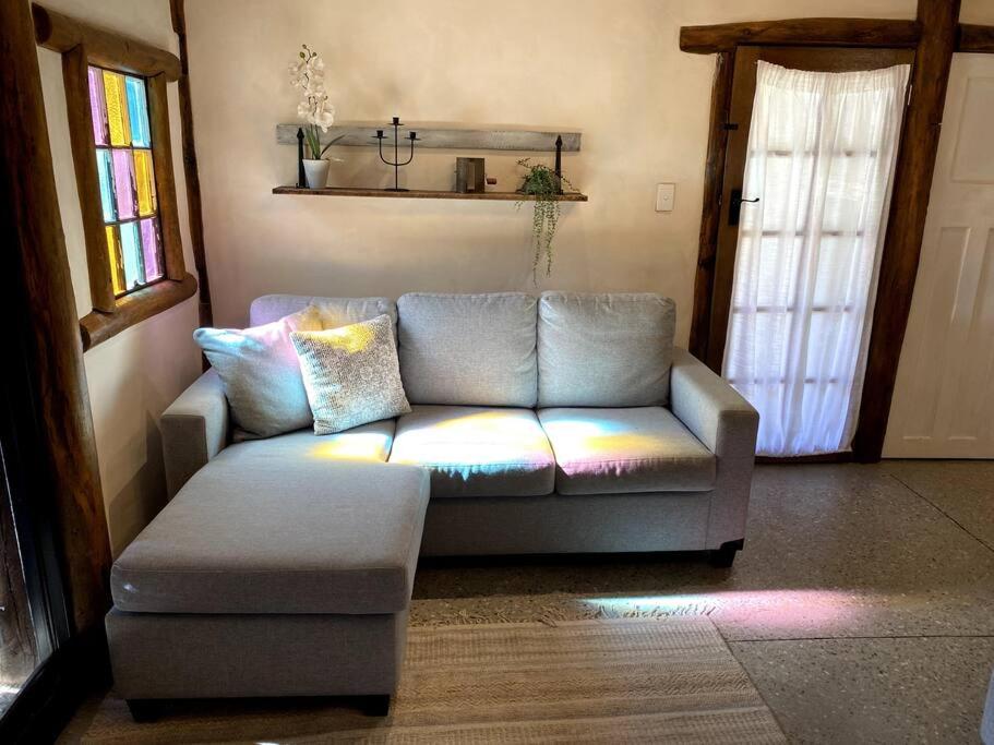 Cozy Barn, Farm stay, Watagans views, Rustic charm
