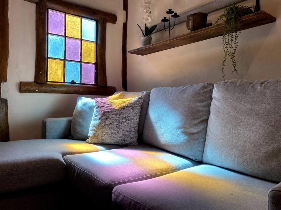 Cozy Barn, Farm stay, Watagans views, Rustic charm