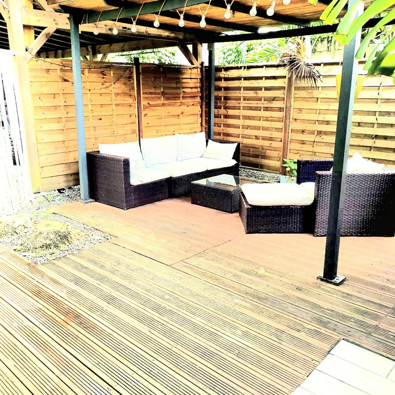 Kaz Lorada hebergement Jacuzzi massage view 2