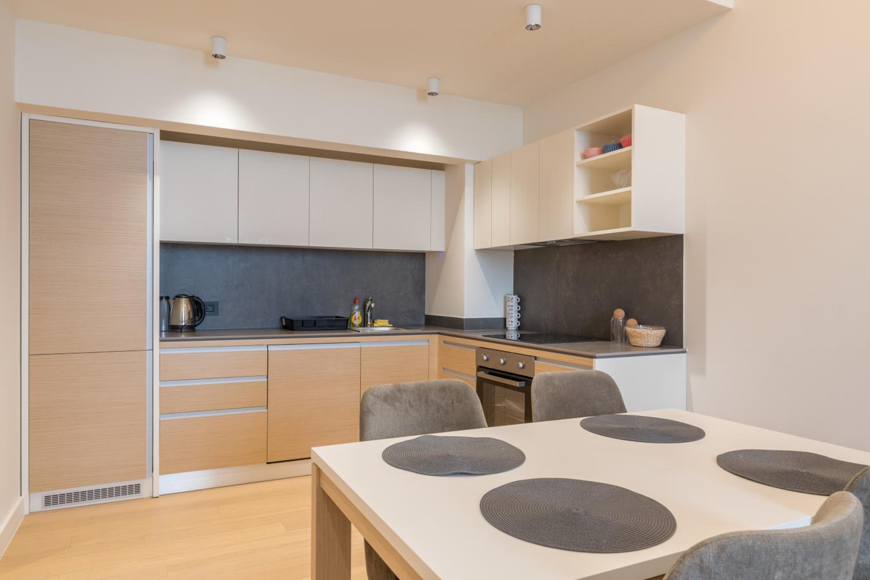 CENTRAL Stars Apartments & Free parking