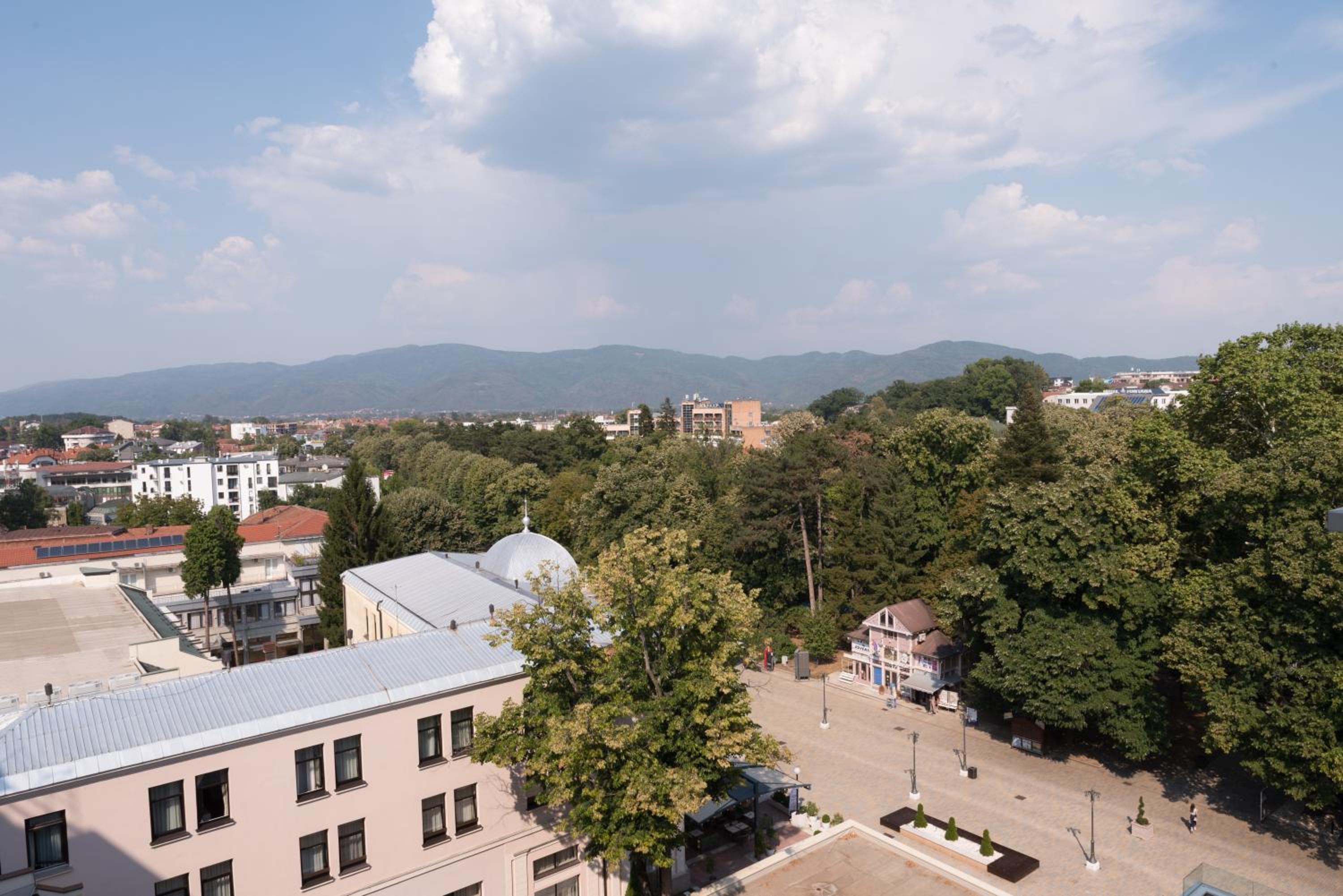 CENTRAL Stars Apartments & Free parking