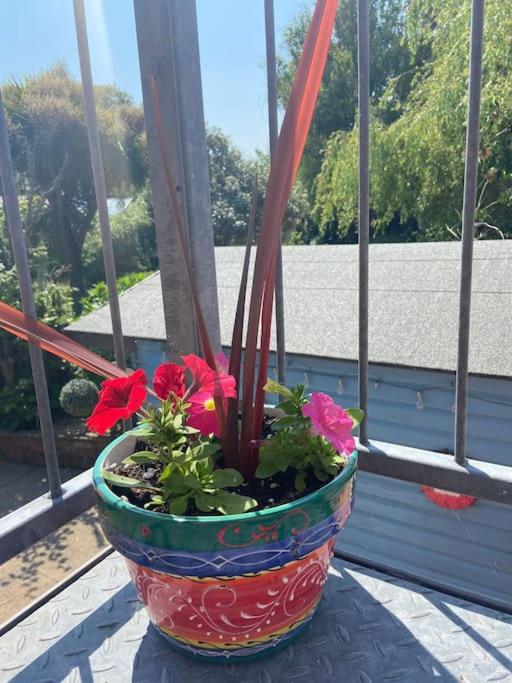 Hotel The Bedsit - Image 1