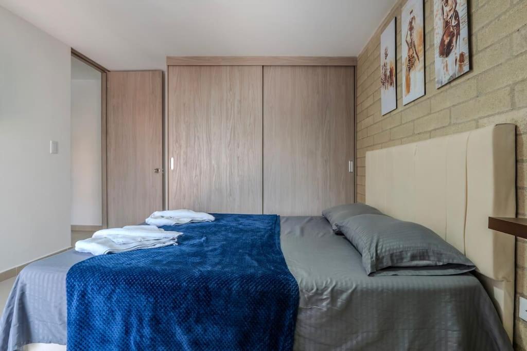 Apartamento 2BR Parqueadero y Piscina 502
