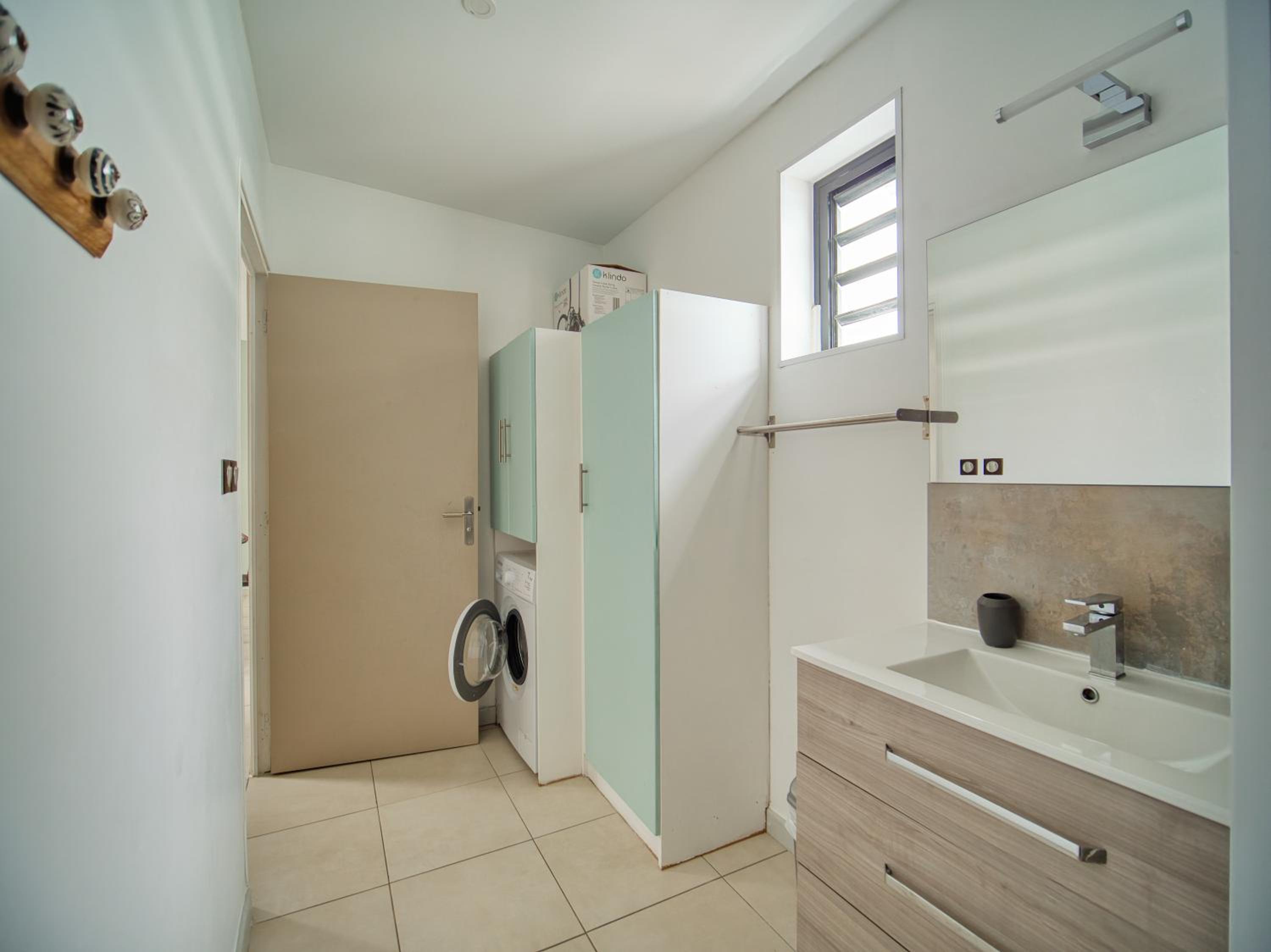 2 chambres, tout confort, climatisé, proche CHU et centre ville view 4
