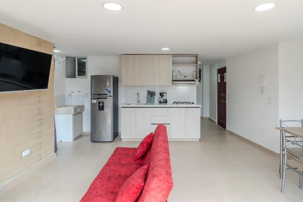 Apartamento centrico en Laureles con piscina 301
