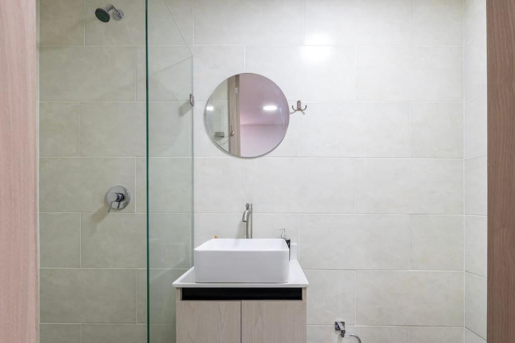 Apartamento centrico en Laureles con piscina 301