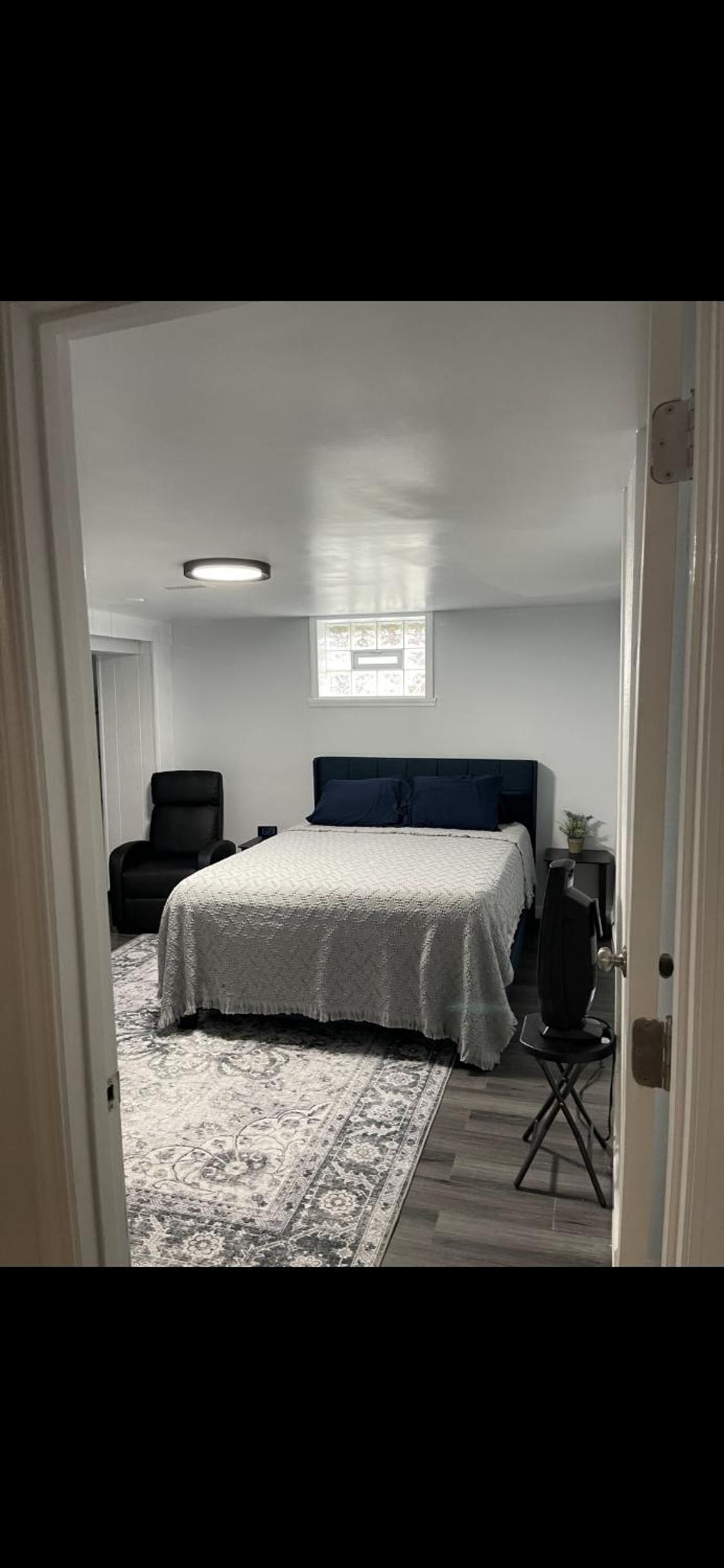 Very affordable Spacious private urban oasis view 4