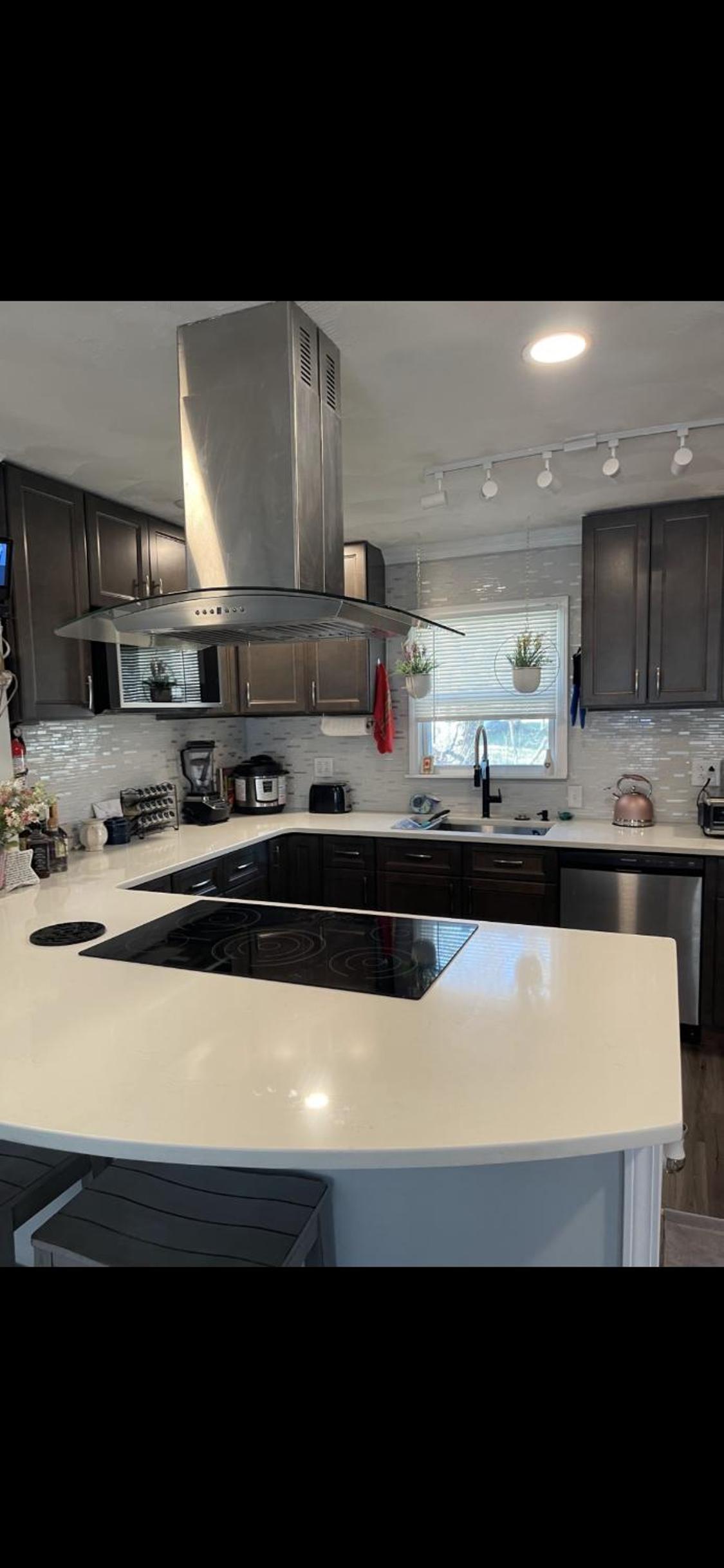 Very affordable Spacious private urban oasis view 5