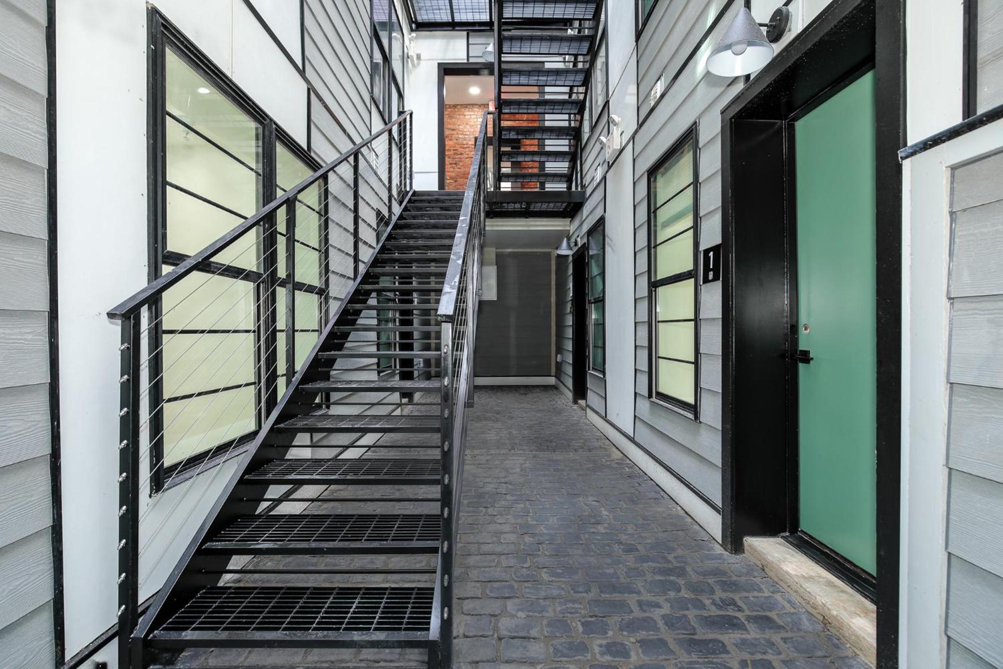The Hart Wardman -14 Brand New Condos Hidden Inside a Historic Landmark photo 3