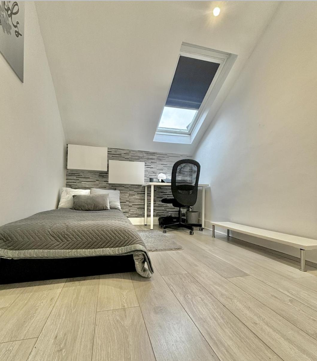 BEAUTIFUL Apartment In Central Wimbledon, 2 min walk to Wimbledon Station