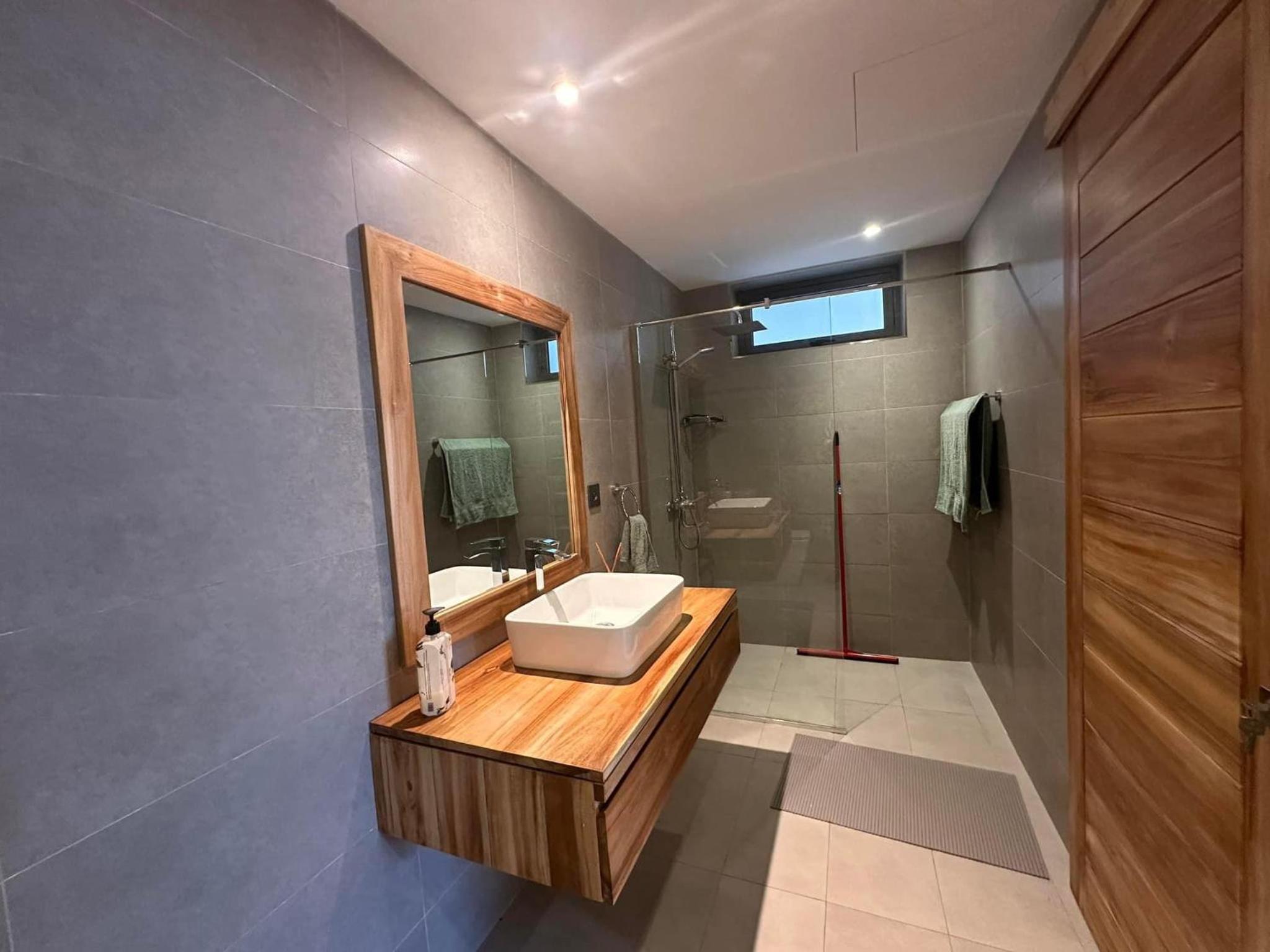 Le Frangipanier - Appartement de luxe 3 chambres, 3 sdb, Péreybère