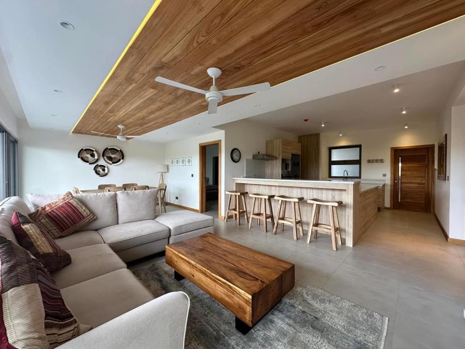 Le Frangipanier - Appartement de luxe 3 chambres, 3 sdb, Péreybère