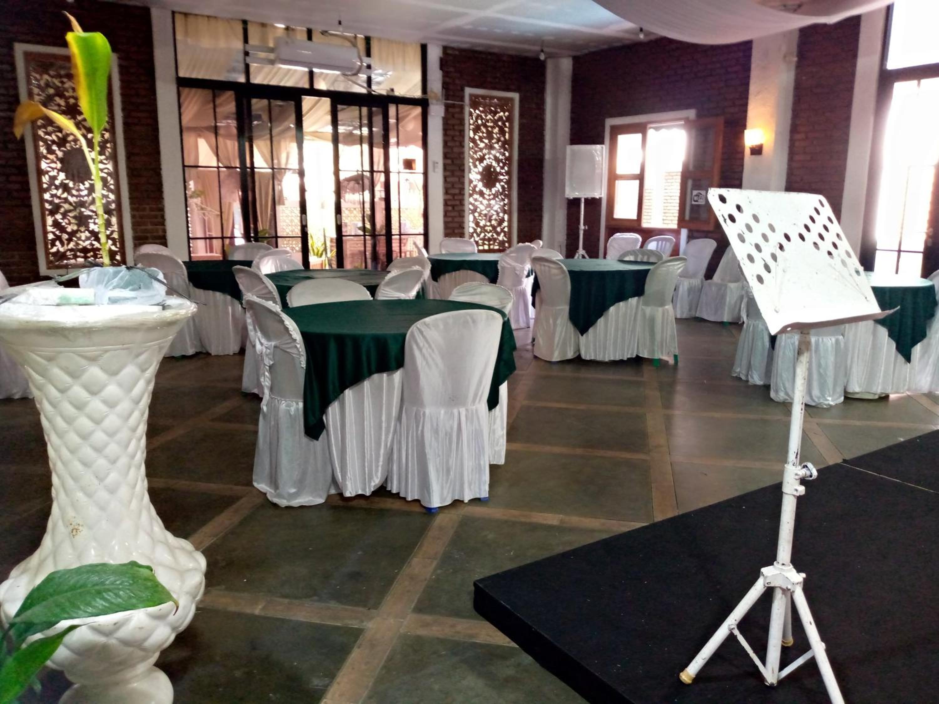 meeting & event spaces
