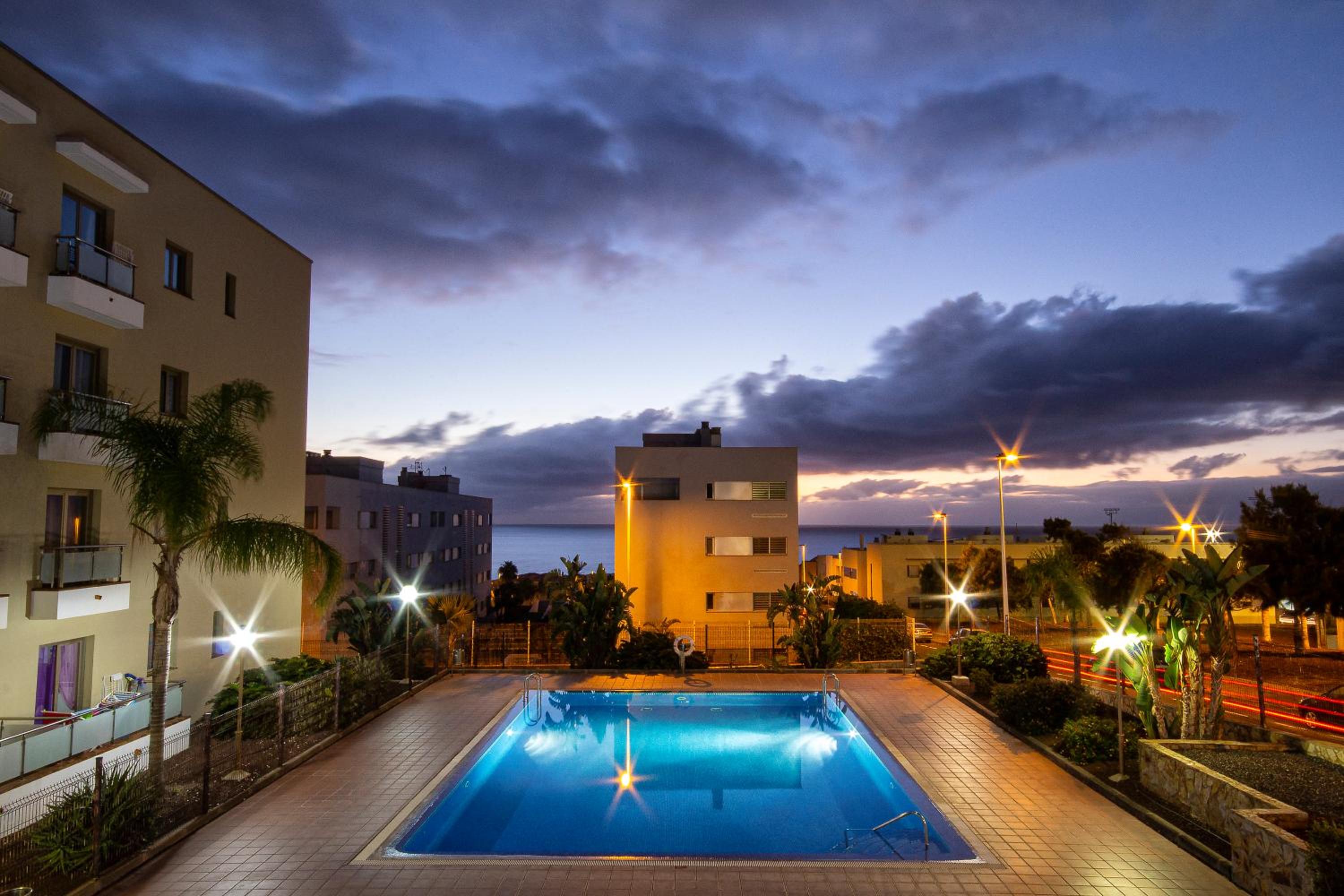 Beach apartment with terrace and pool