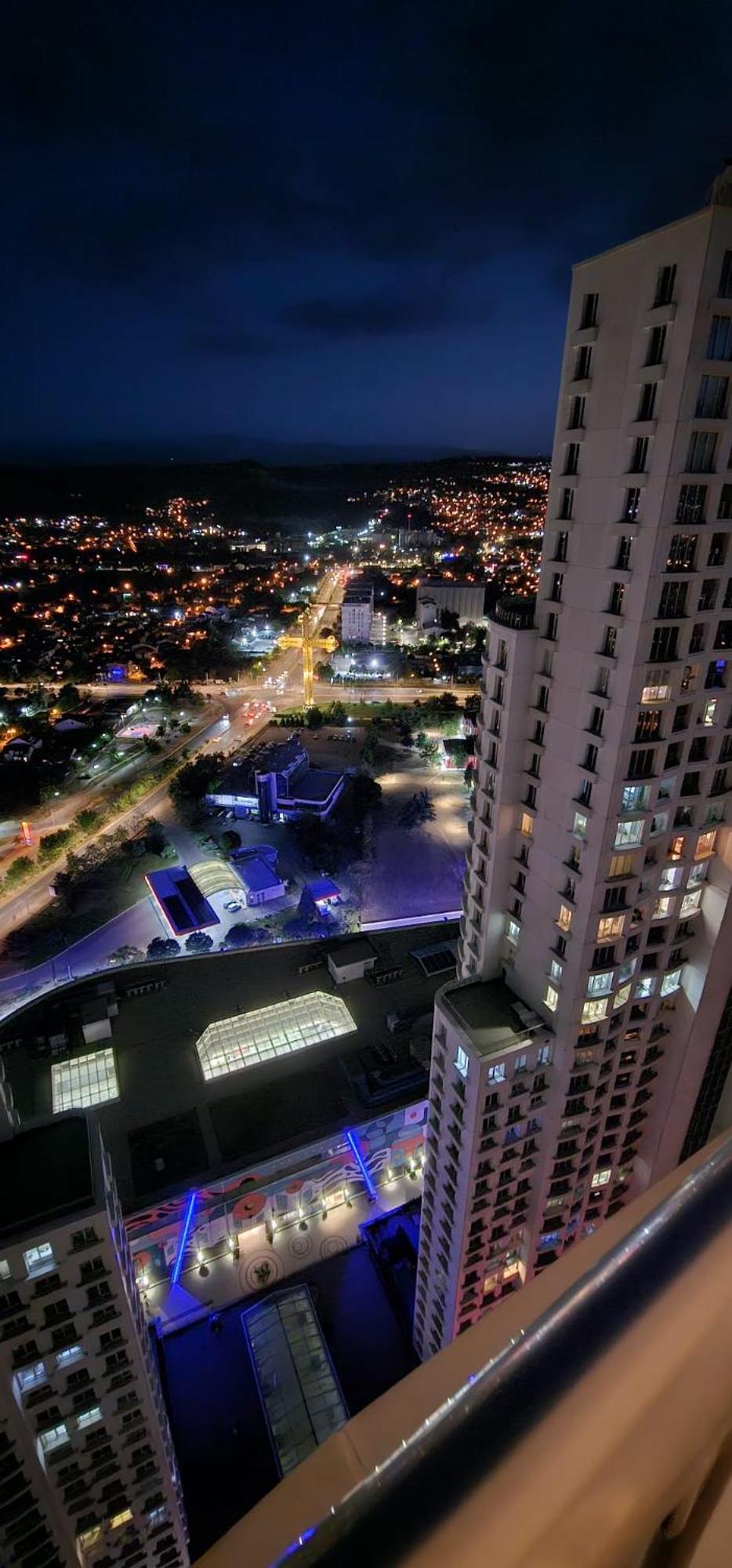 Luxury Skyview Suite