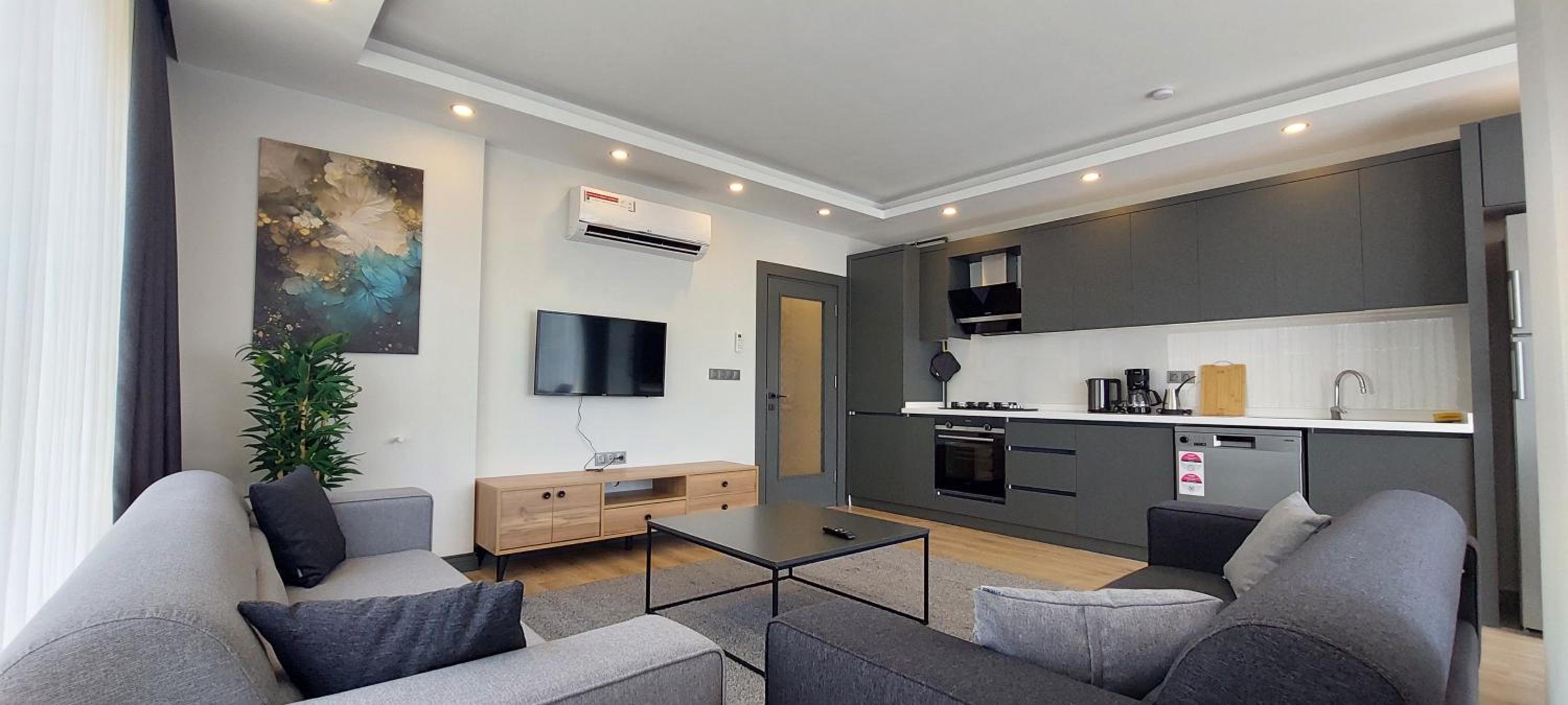 New Flat with Big Living Spaces 1 Near By Lara Beach