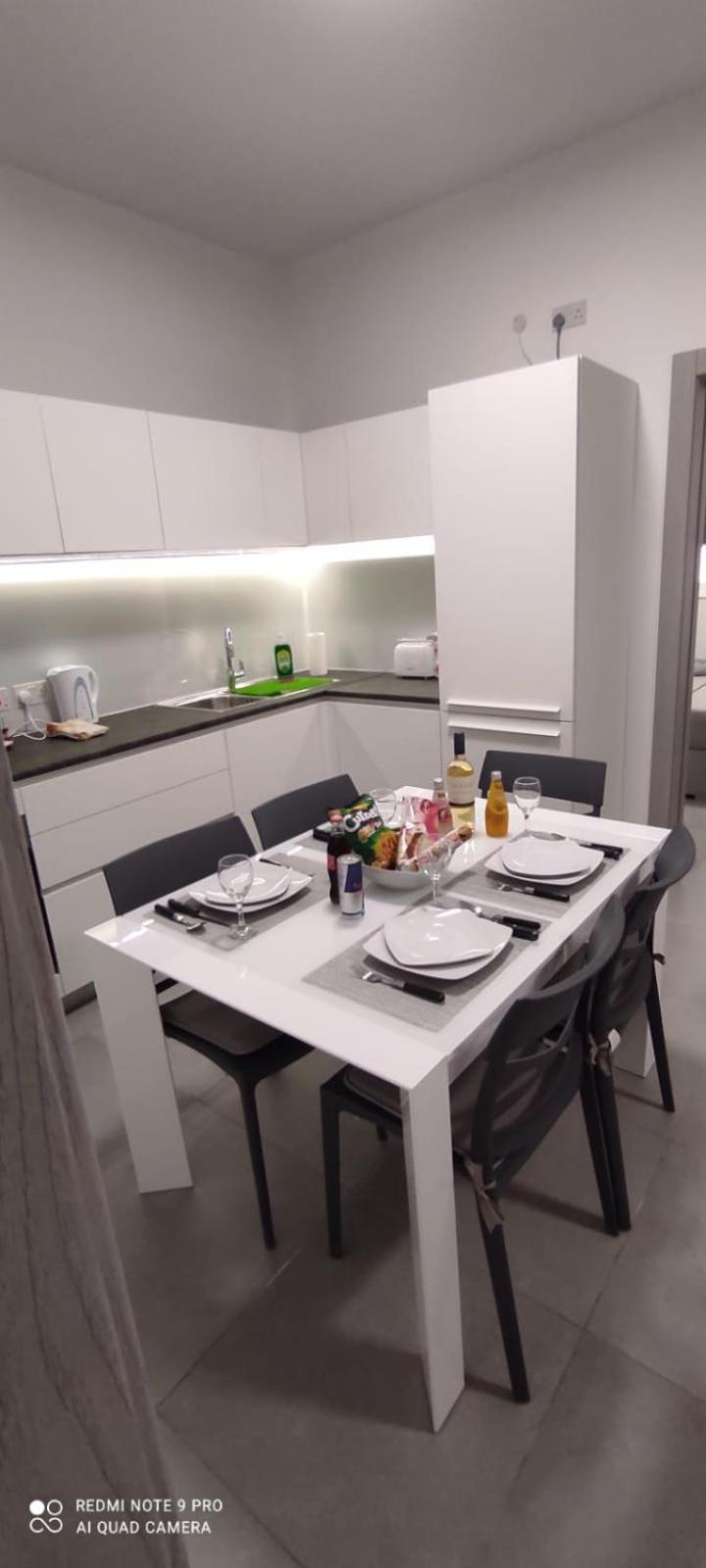 Amazing 2 bedroom nice location photo 1