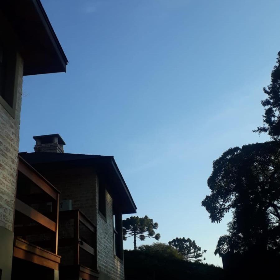Villa Pinhas e Flores