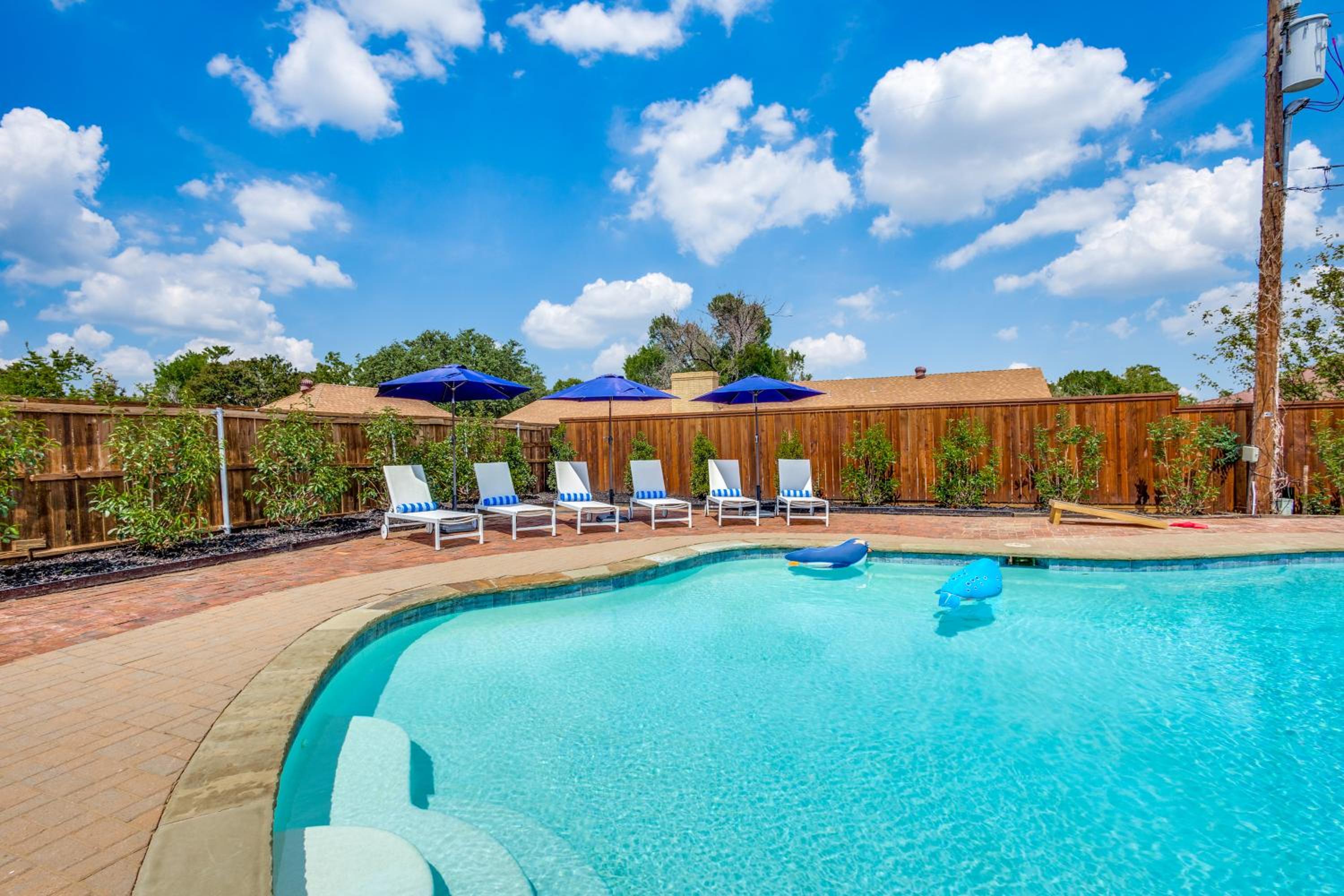 LWV Dallas Social - Lakewood Village view 5