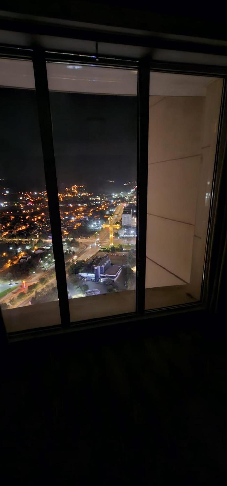 Luxury Skyview Suite
